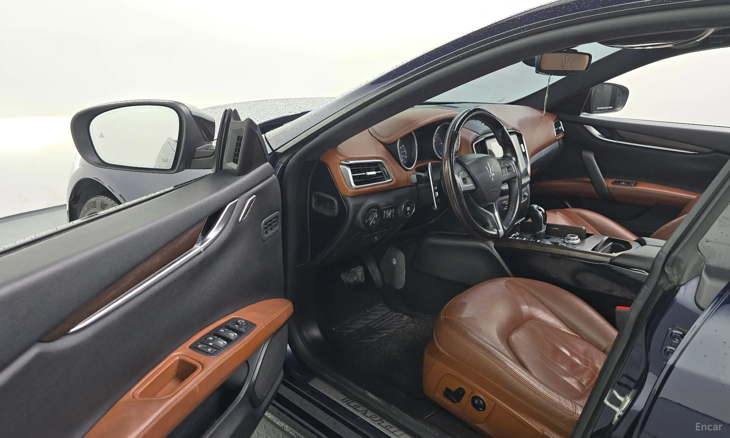 Maserati Ghibli превью 10