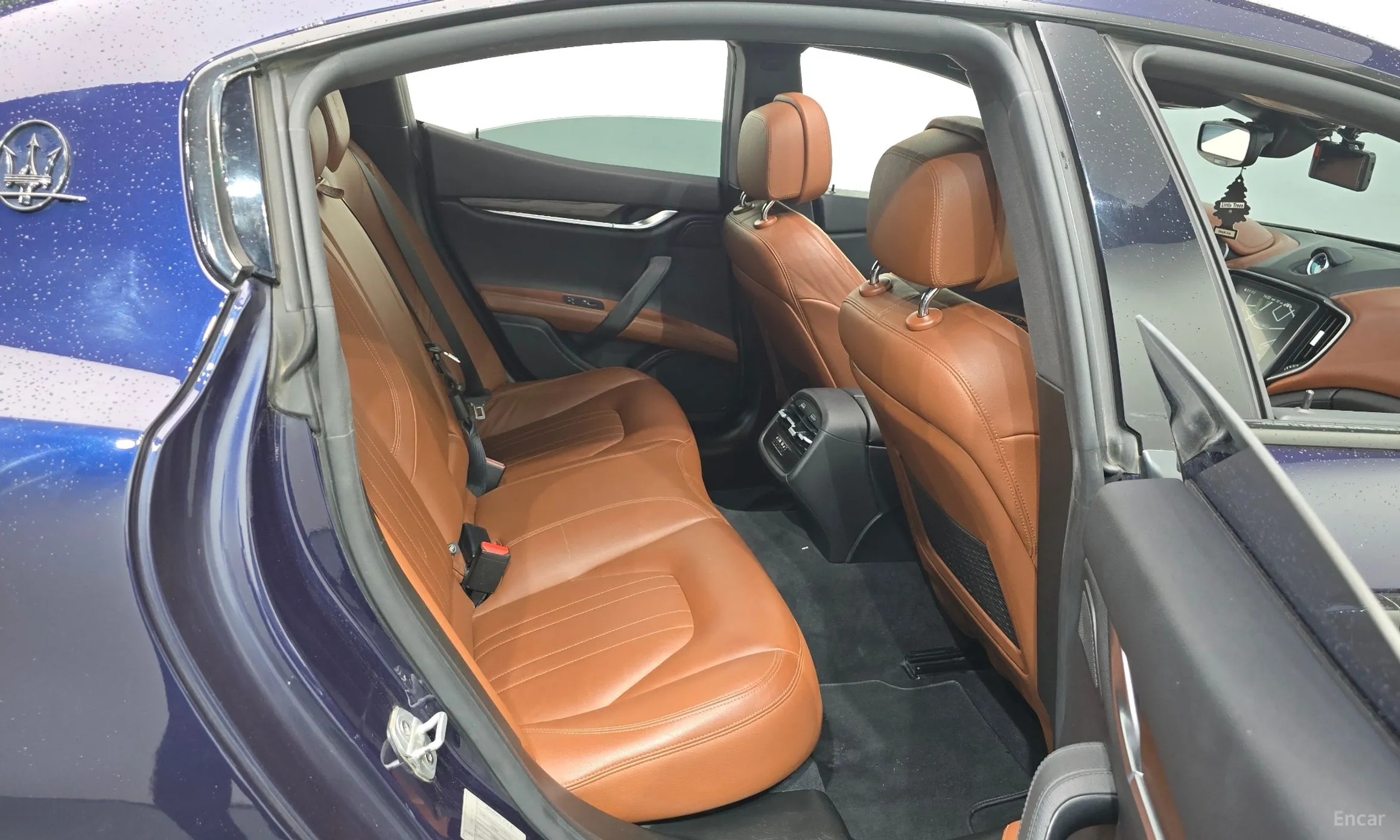 Maserati Ghibli превью 11