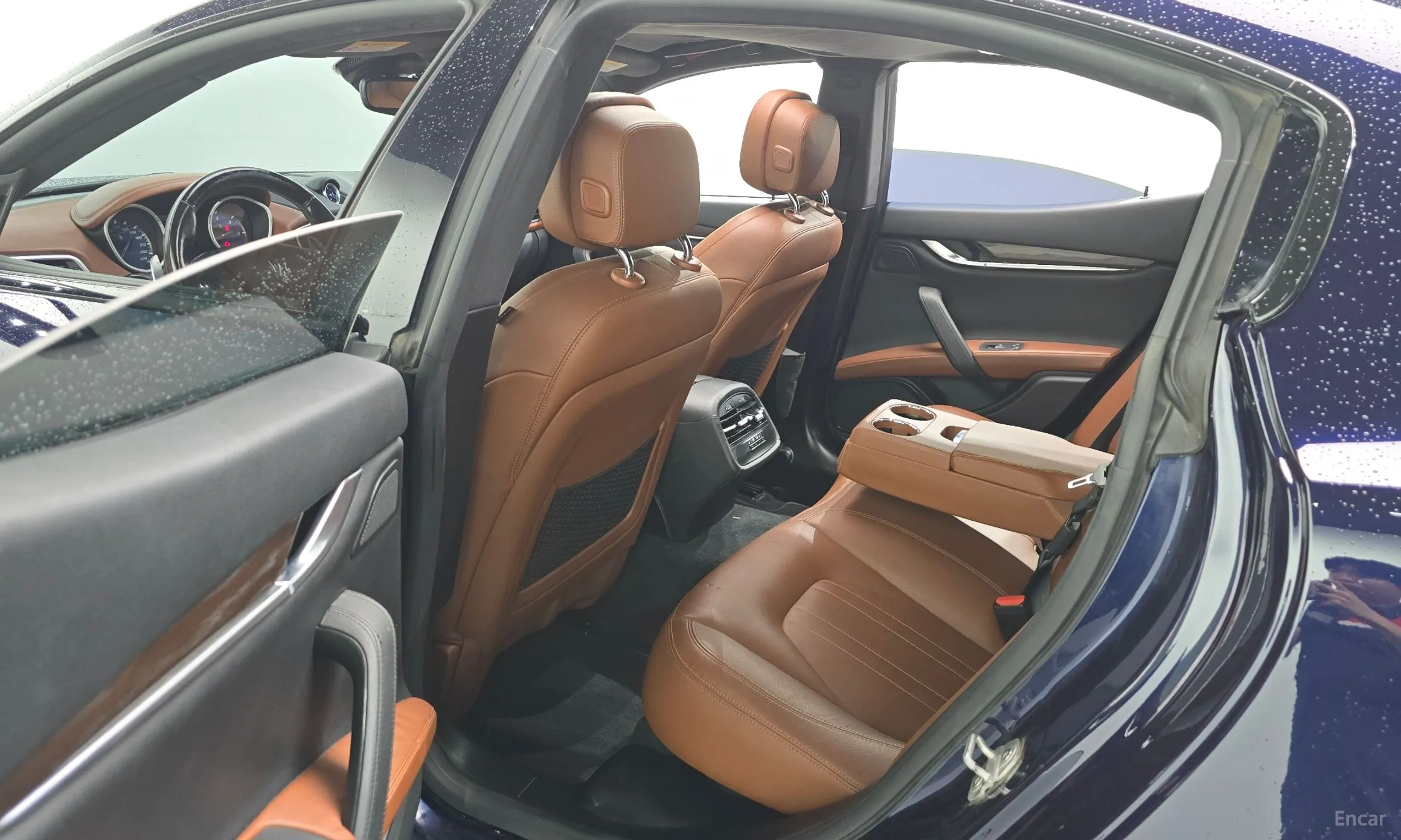 Maserati Ghibli превью 12