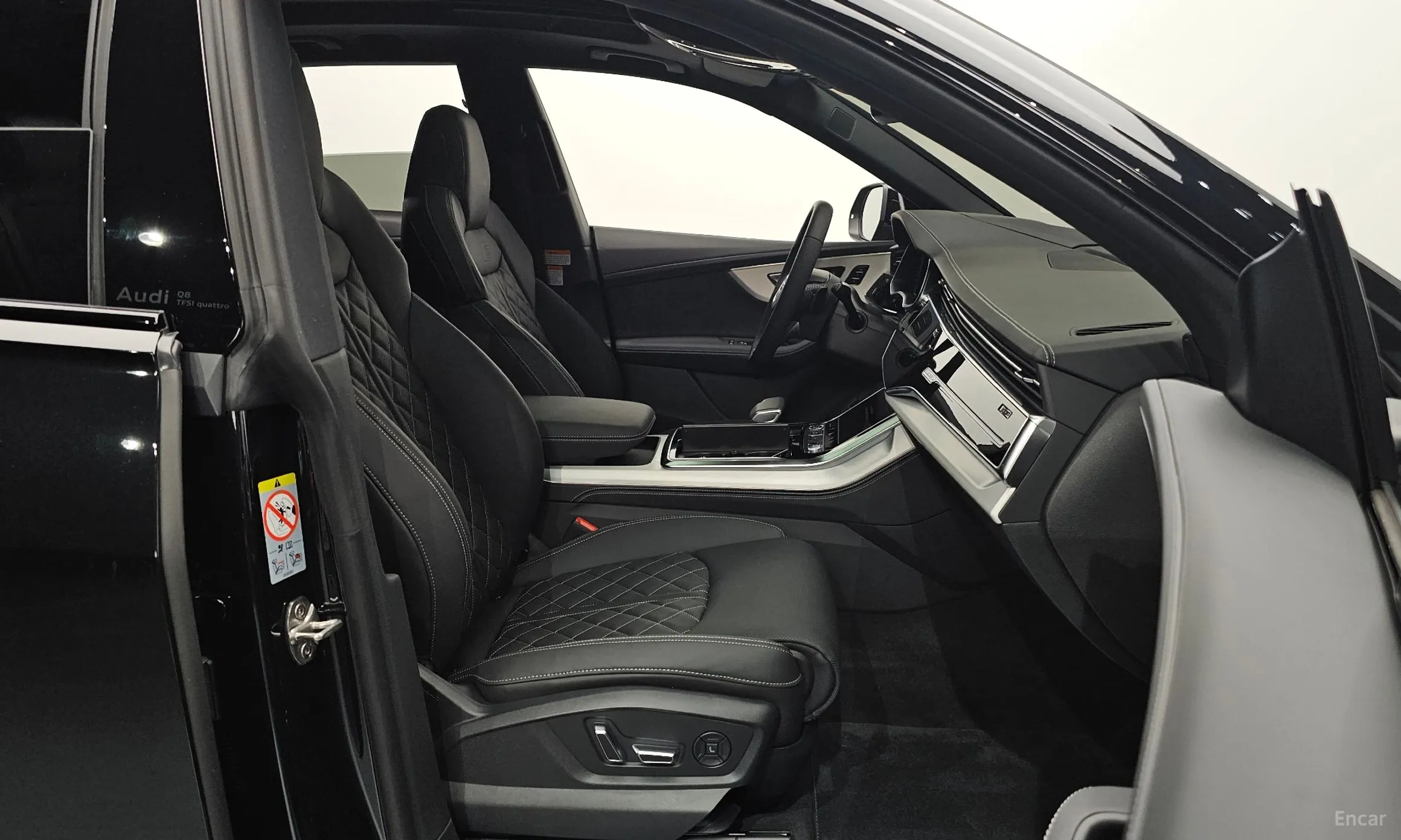 Audi Q8 (4M) превью 10