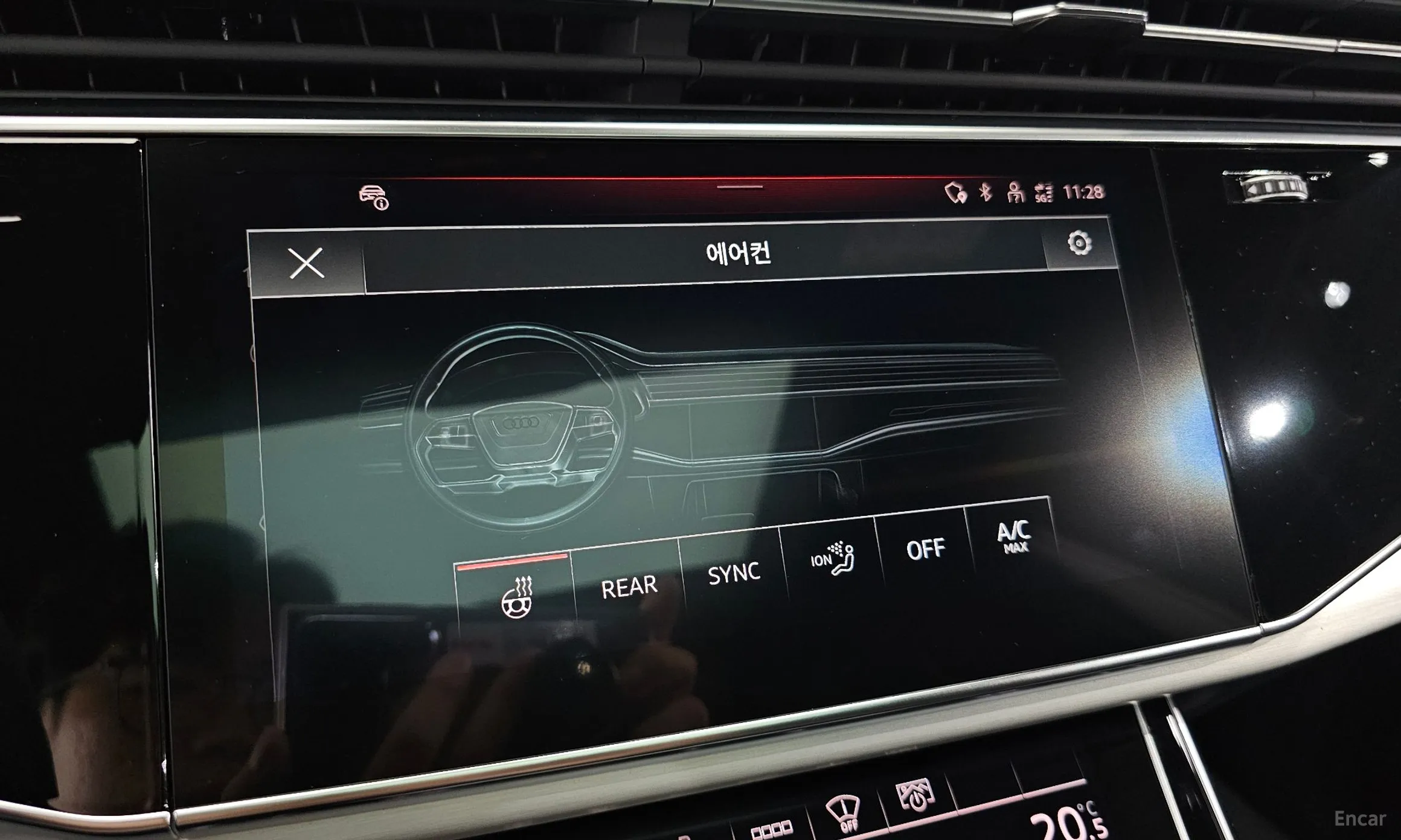 Audi Q8 (4M) превью 19