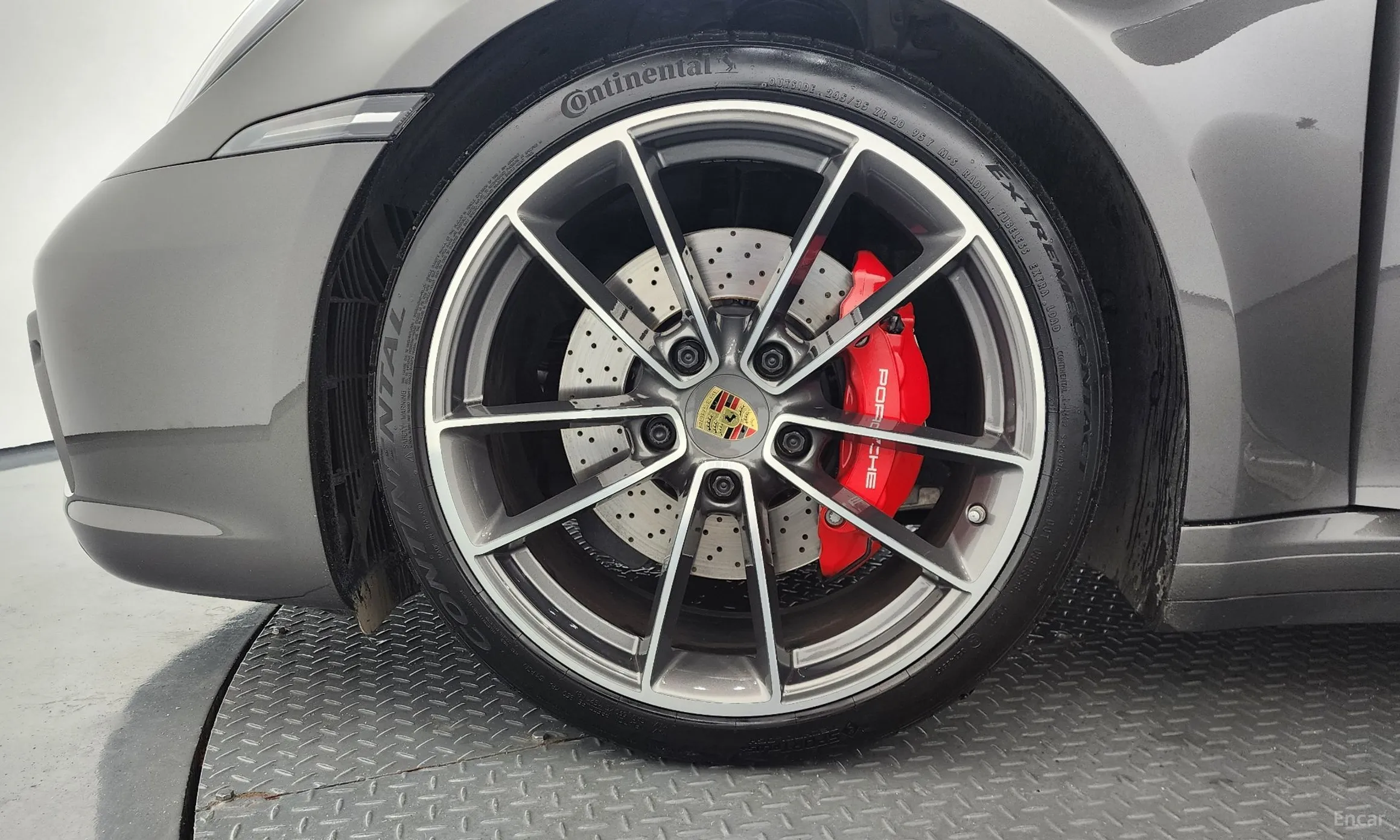 Porsche 911 (992) превью 5