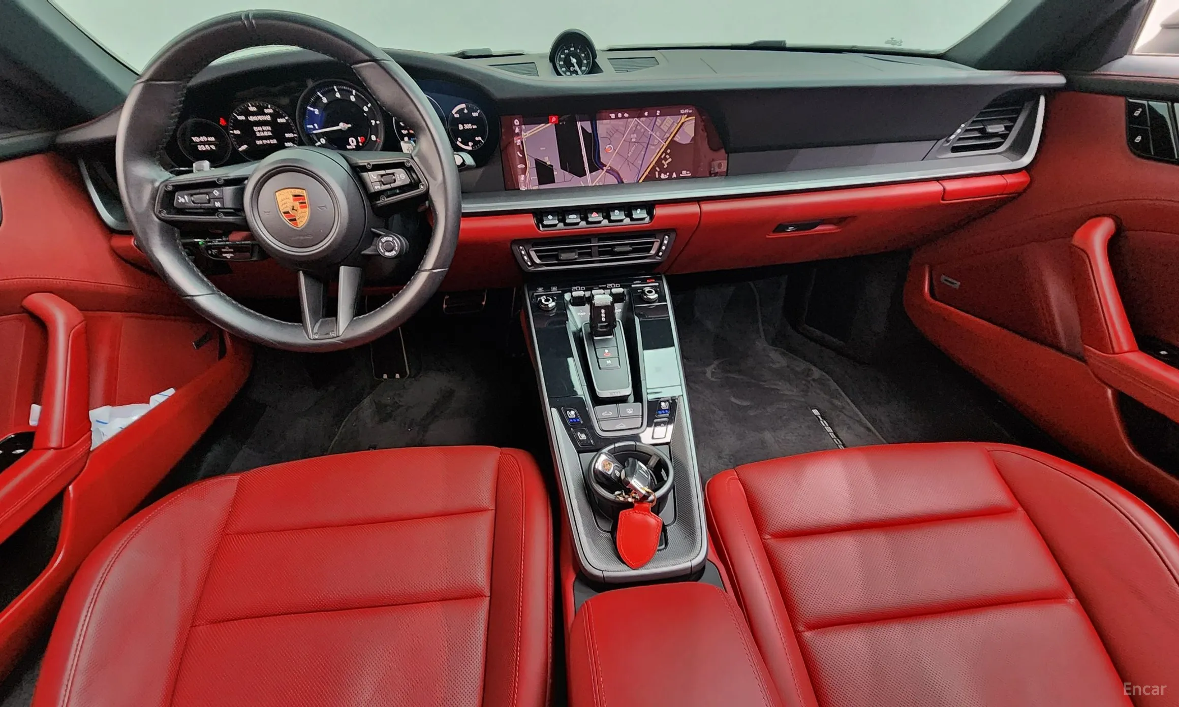 Porsche 911 (992) превью 7