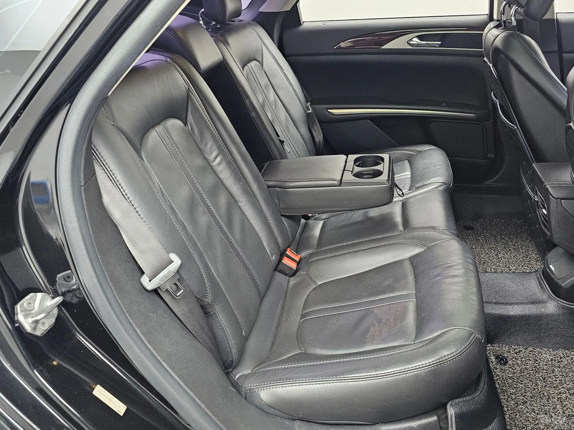 Lincoln New MKZ превью 12