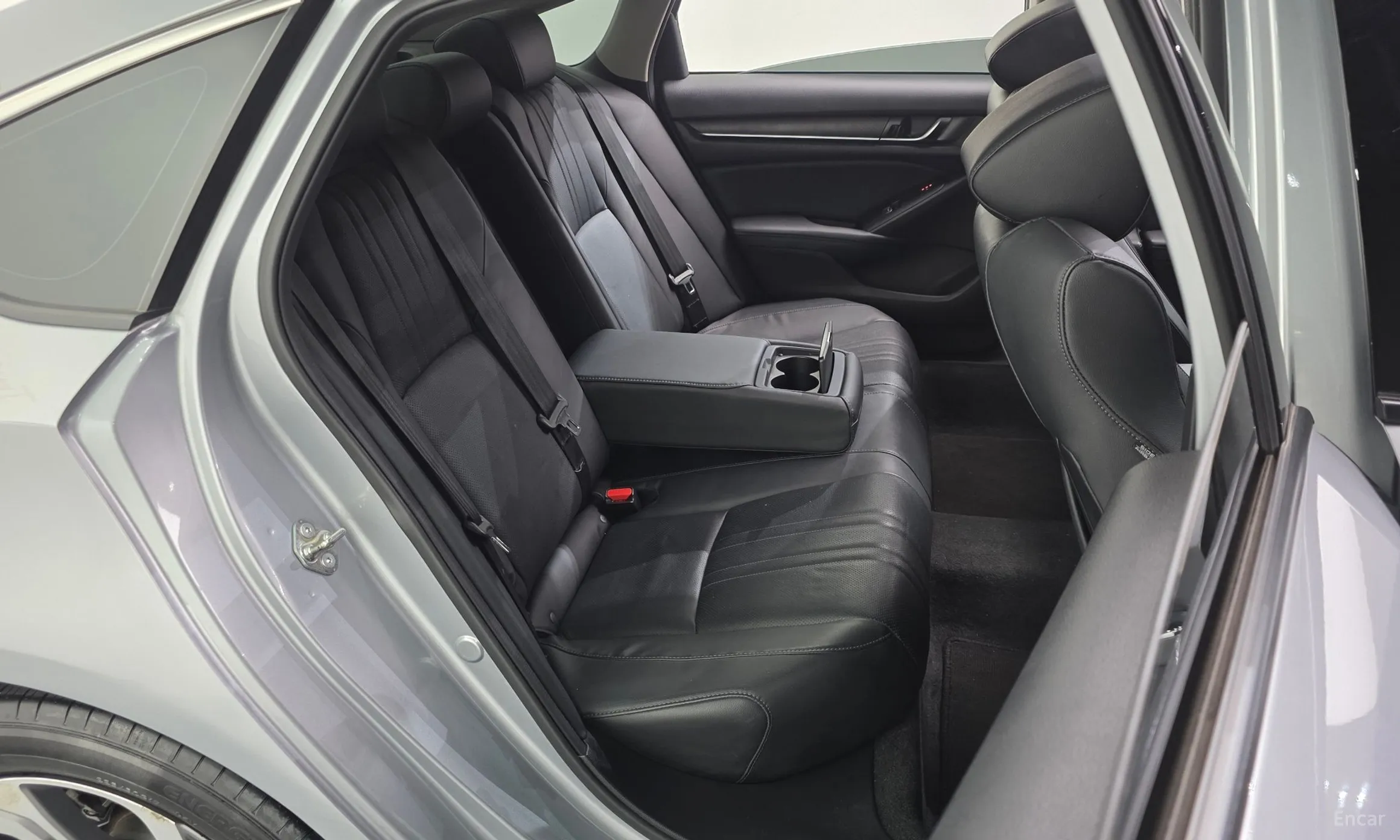 Honda Accord 10th Generation превью 12