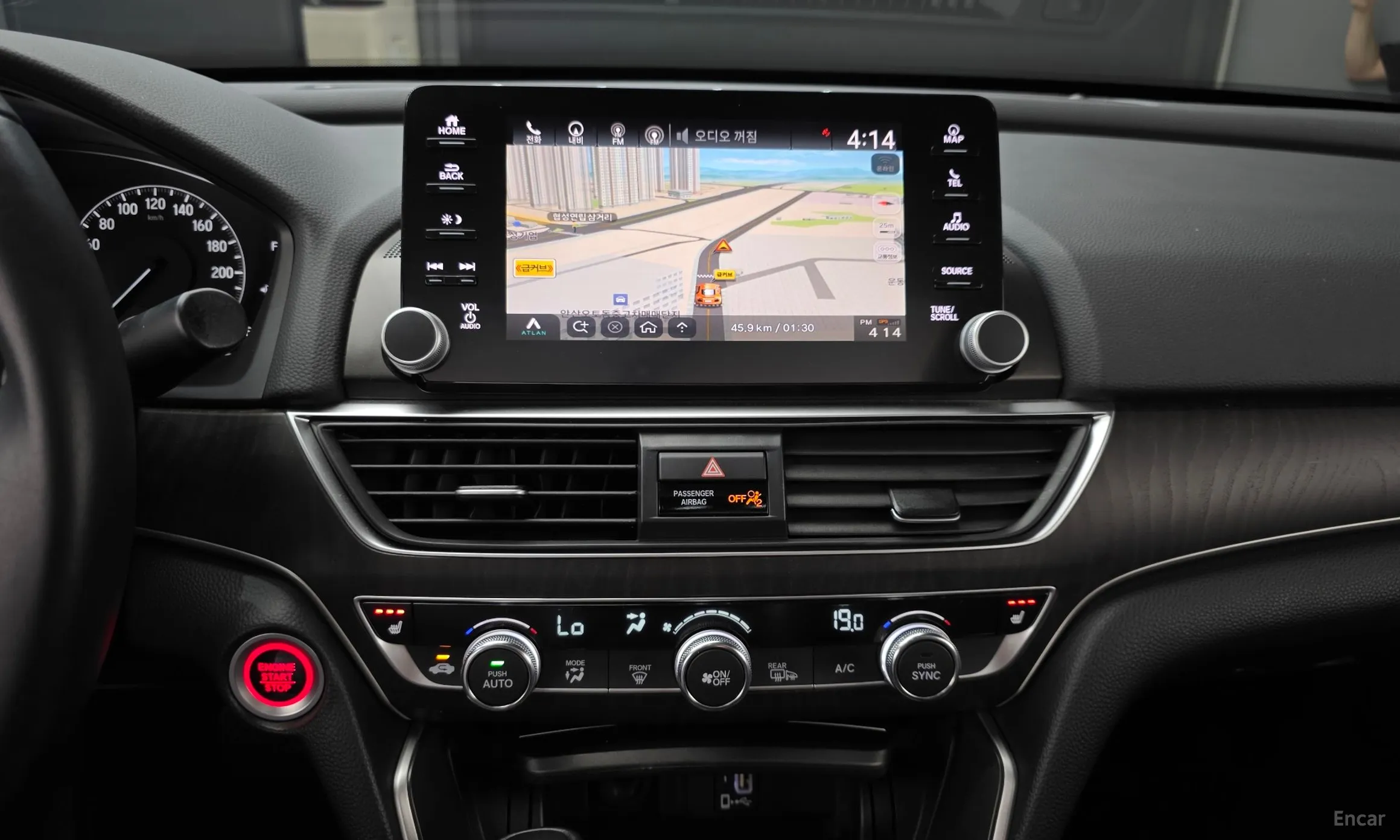Honda Accord 10th Generation превью 15