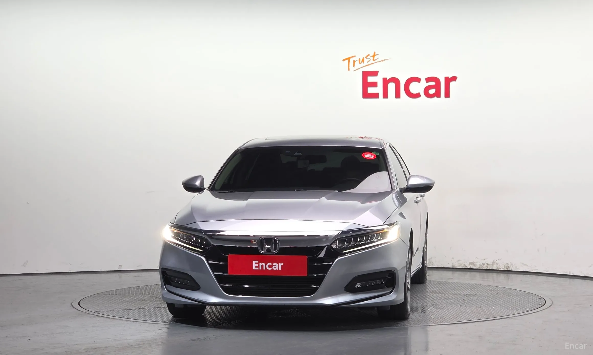 Honda Accord 10th Generation превью 3