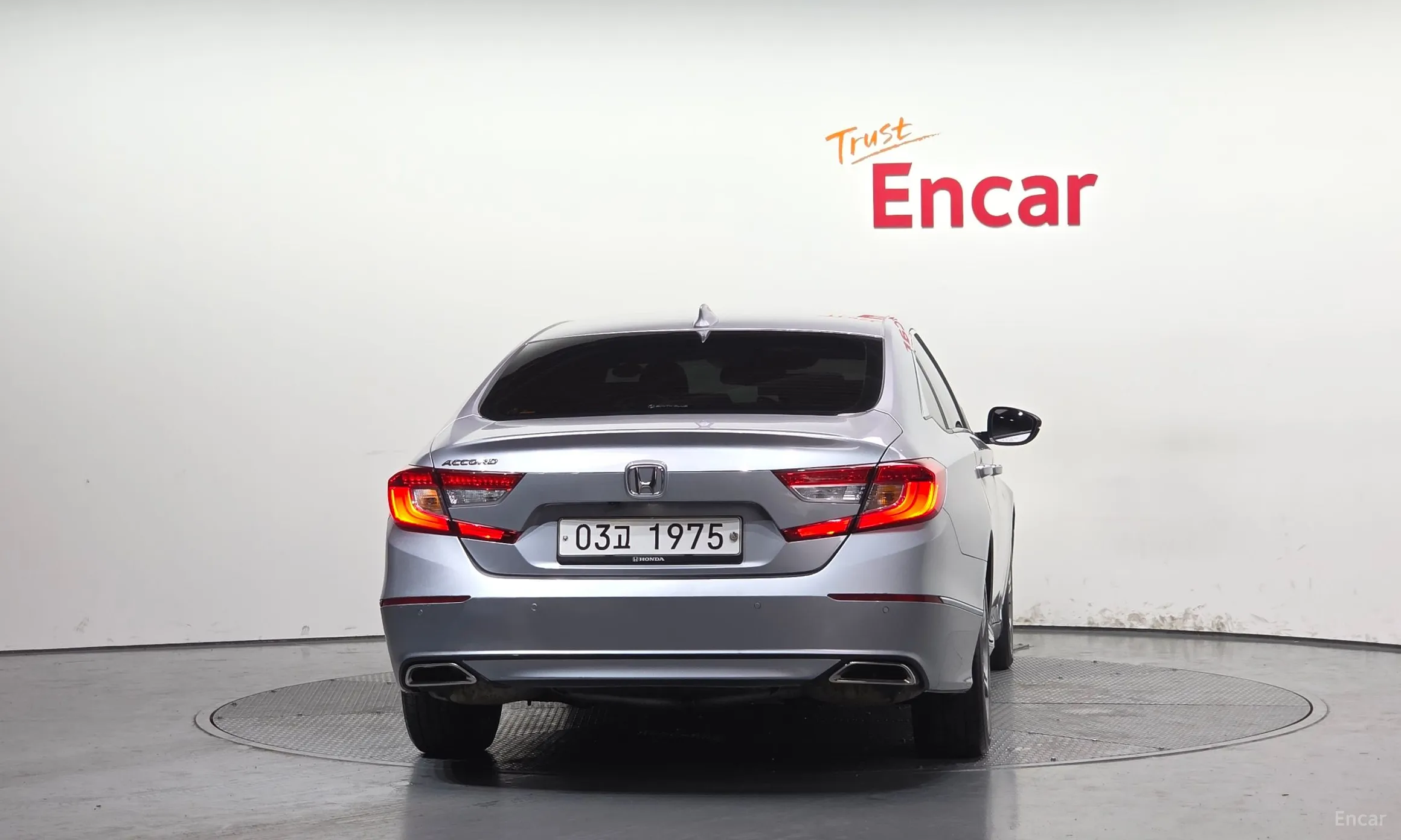 Honda Accord 10th Generation превью 4