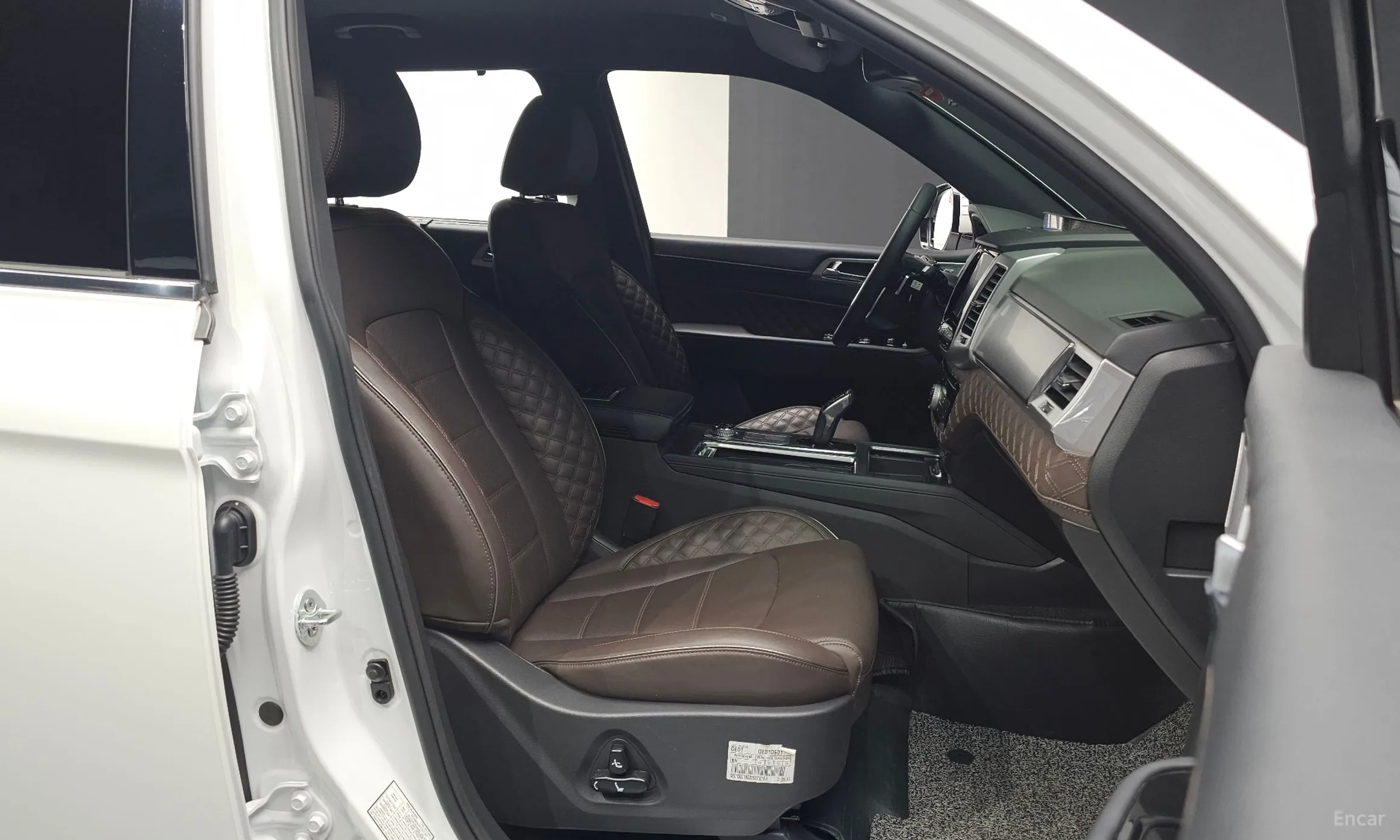 KG Mobility (SsangYong) Rexton превью 10
