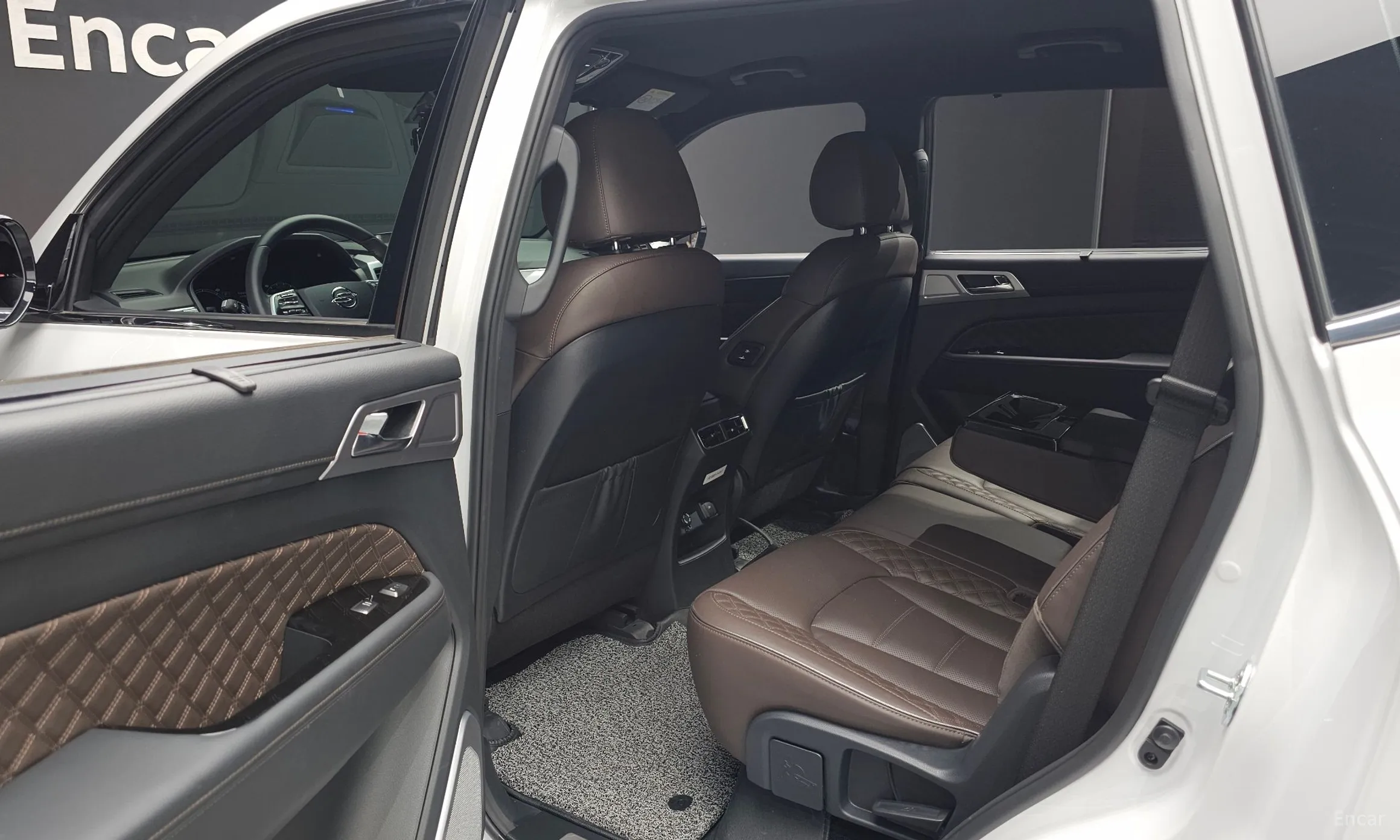 KG Mobility (SsangYong) Rexton превью 12