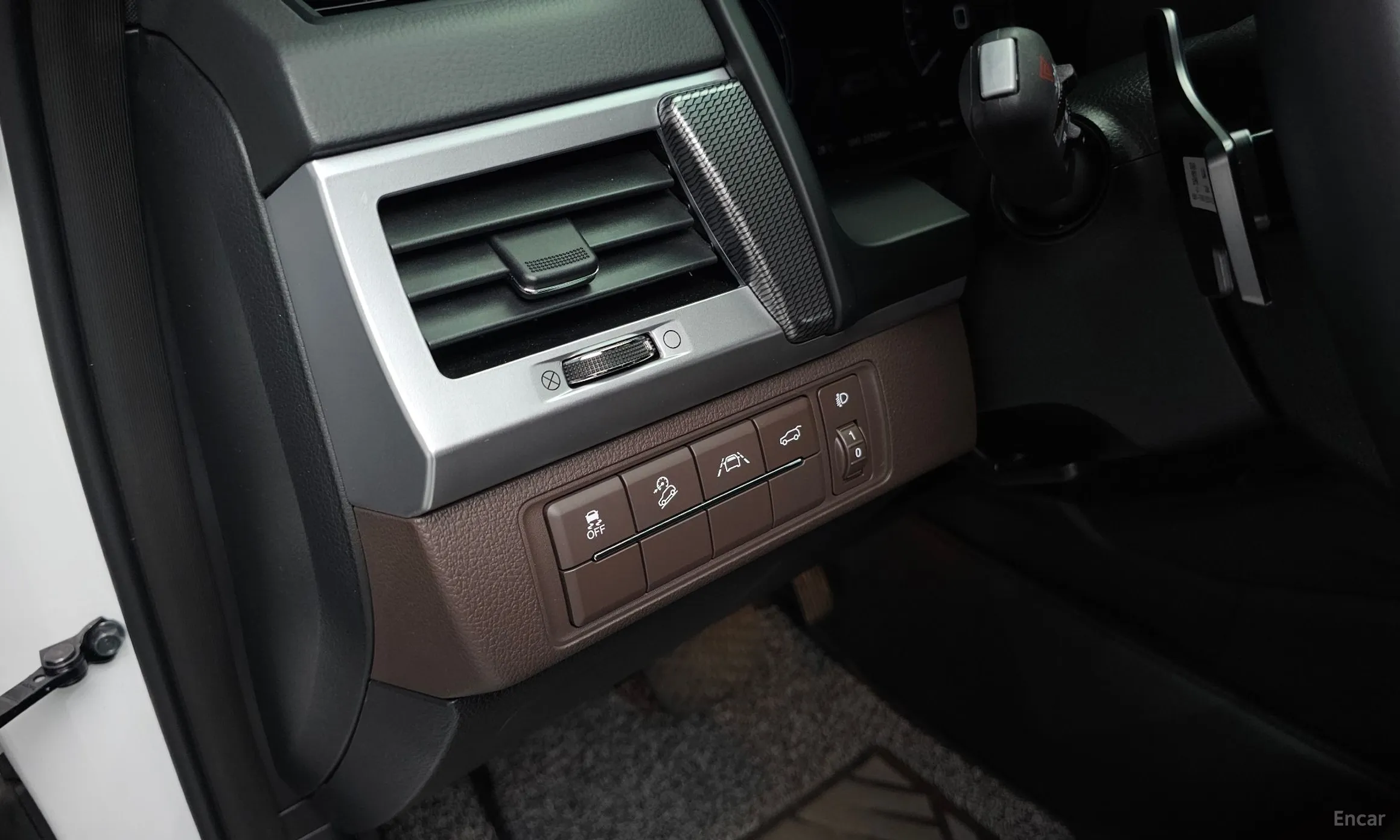 KG Mobility (SsangYong) Rexton превью 17