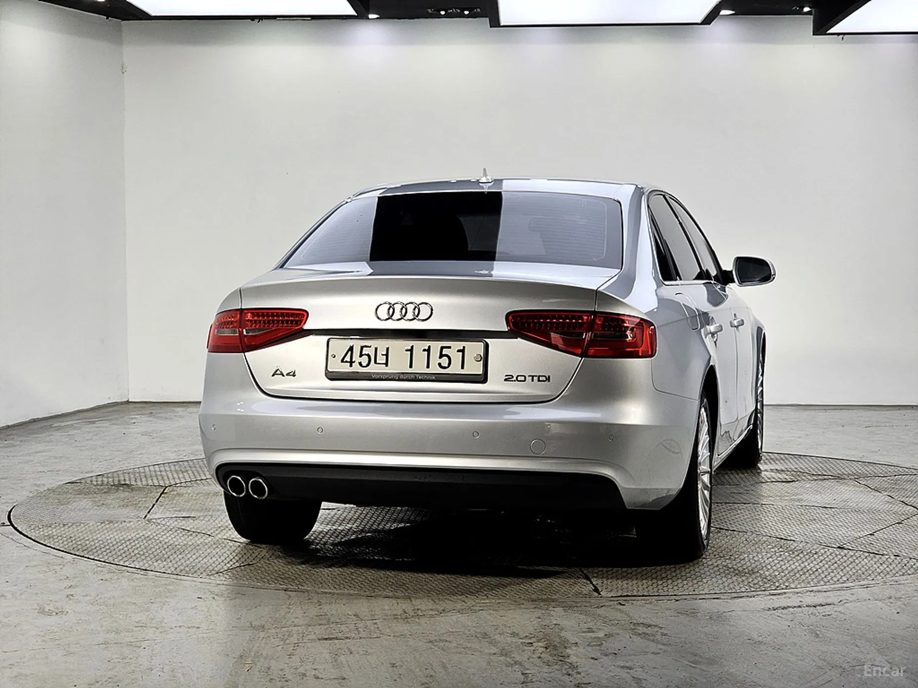 Audi New A4 превью 3