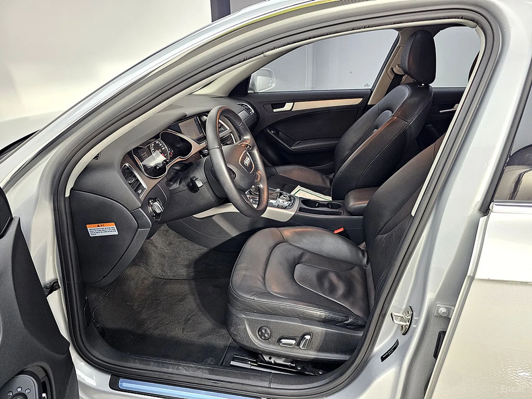 Audi New A4 превью 8