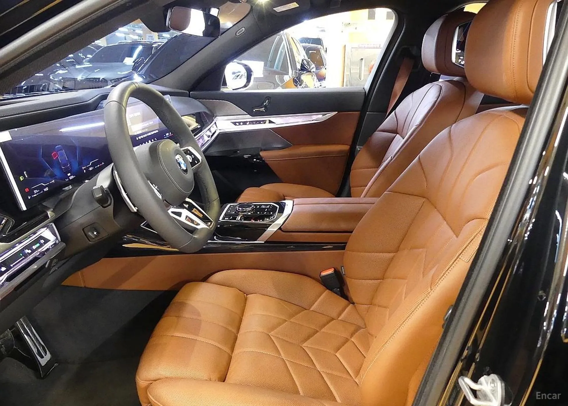 BMW 7 Series (G70) превью 10