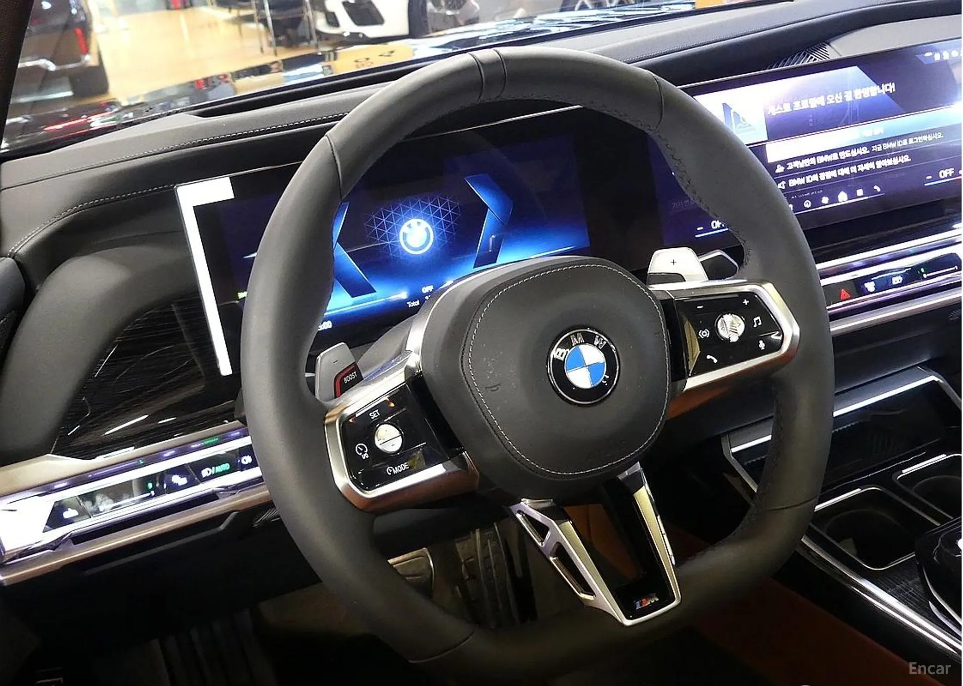 BMW 7 Series (G70) превью 12