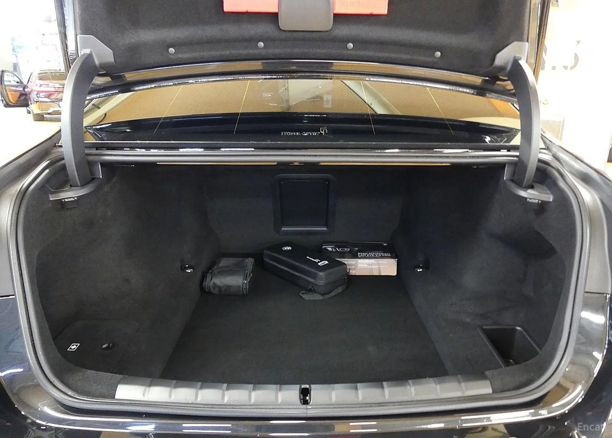 BMW 7 Series (G70) превью 4