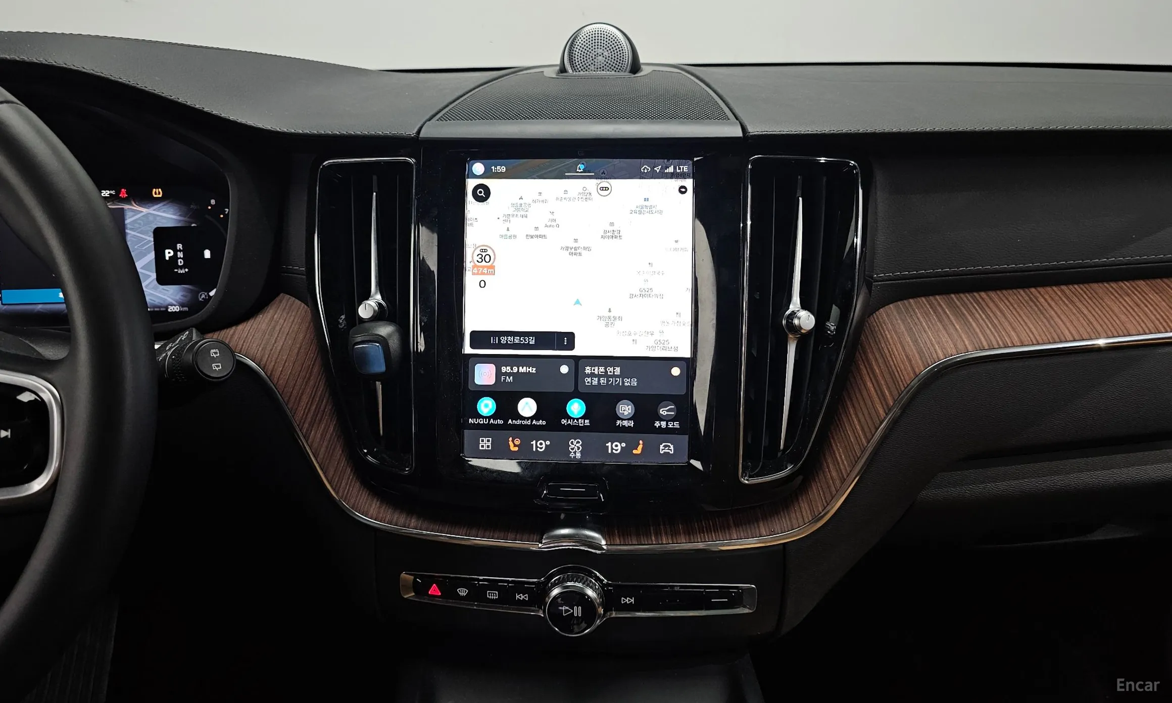 Volvo XC60 Gen 2 превью 14