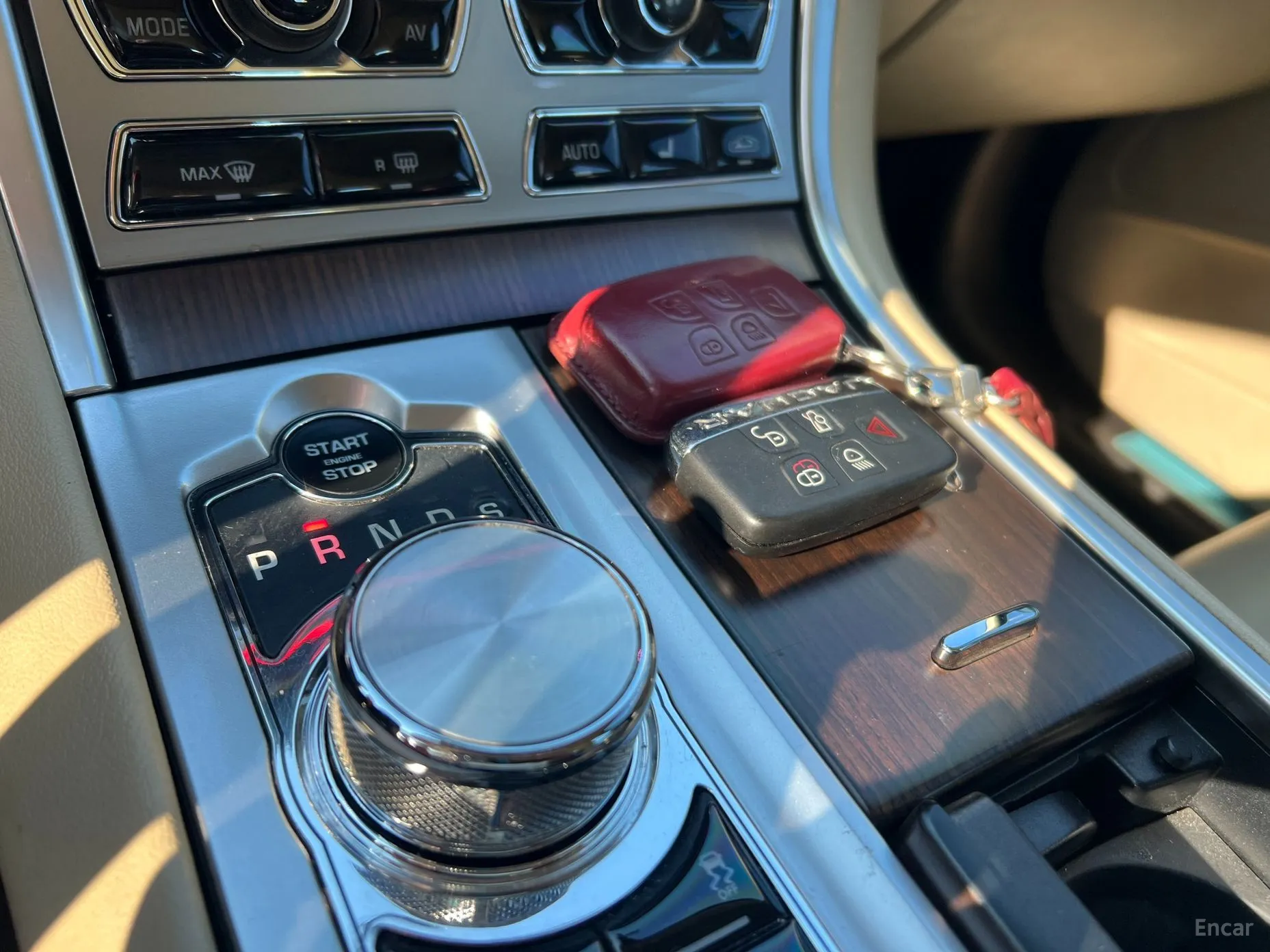 Jaguar New XF превью 19