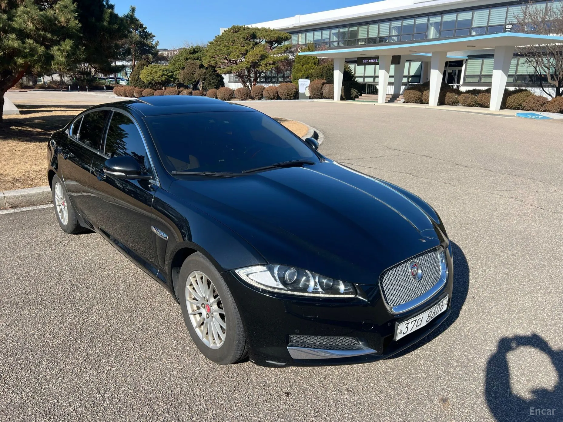 Jaguar New XF превью 3