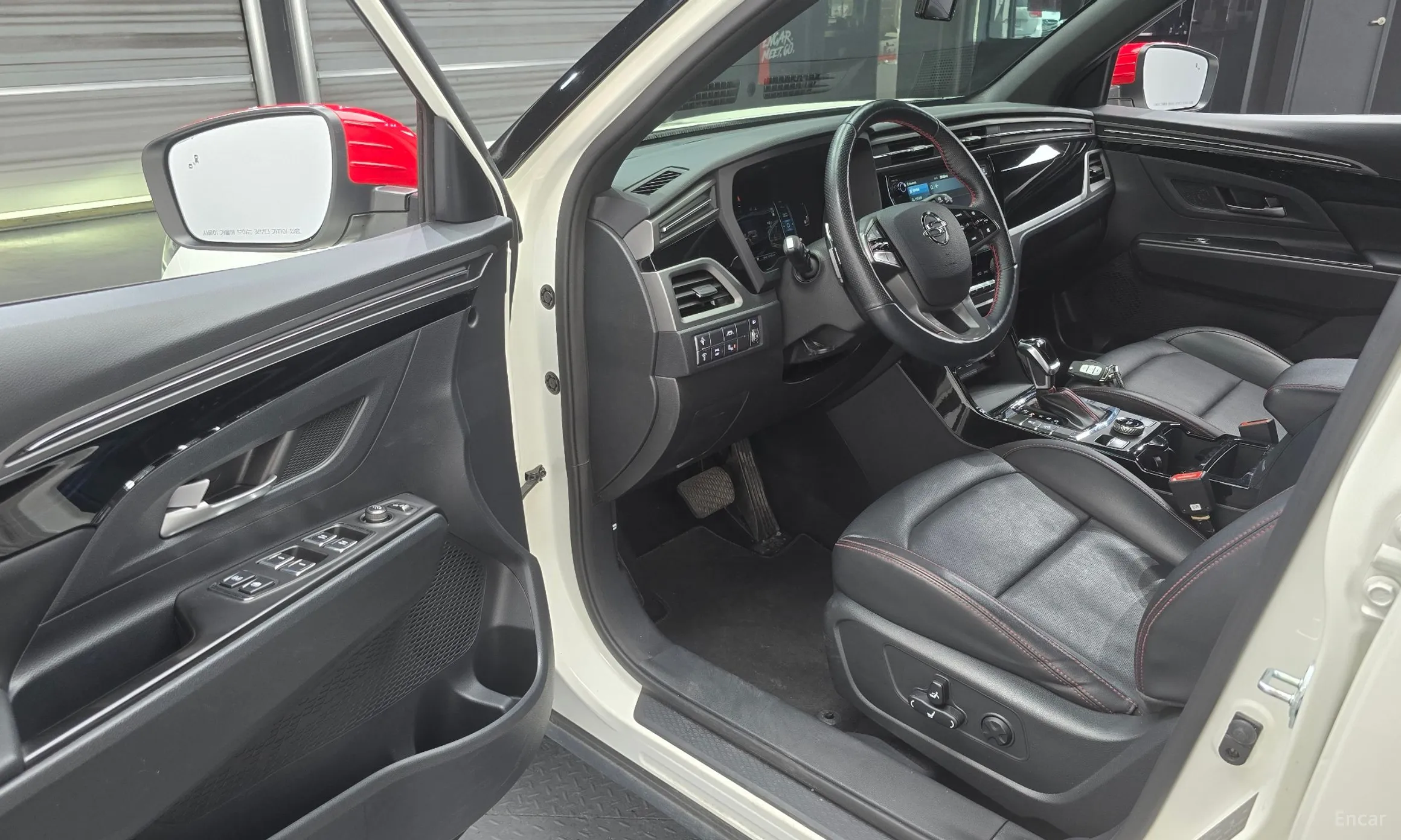 KG Mobility (SsangYong) Beautiful Korando превью 10
