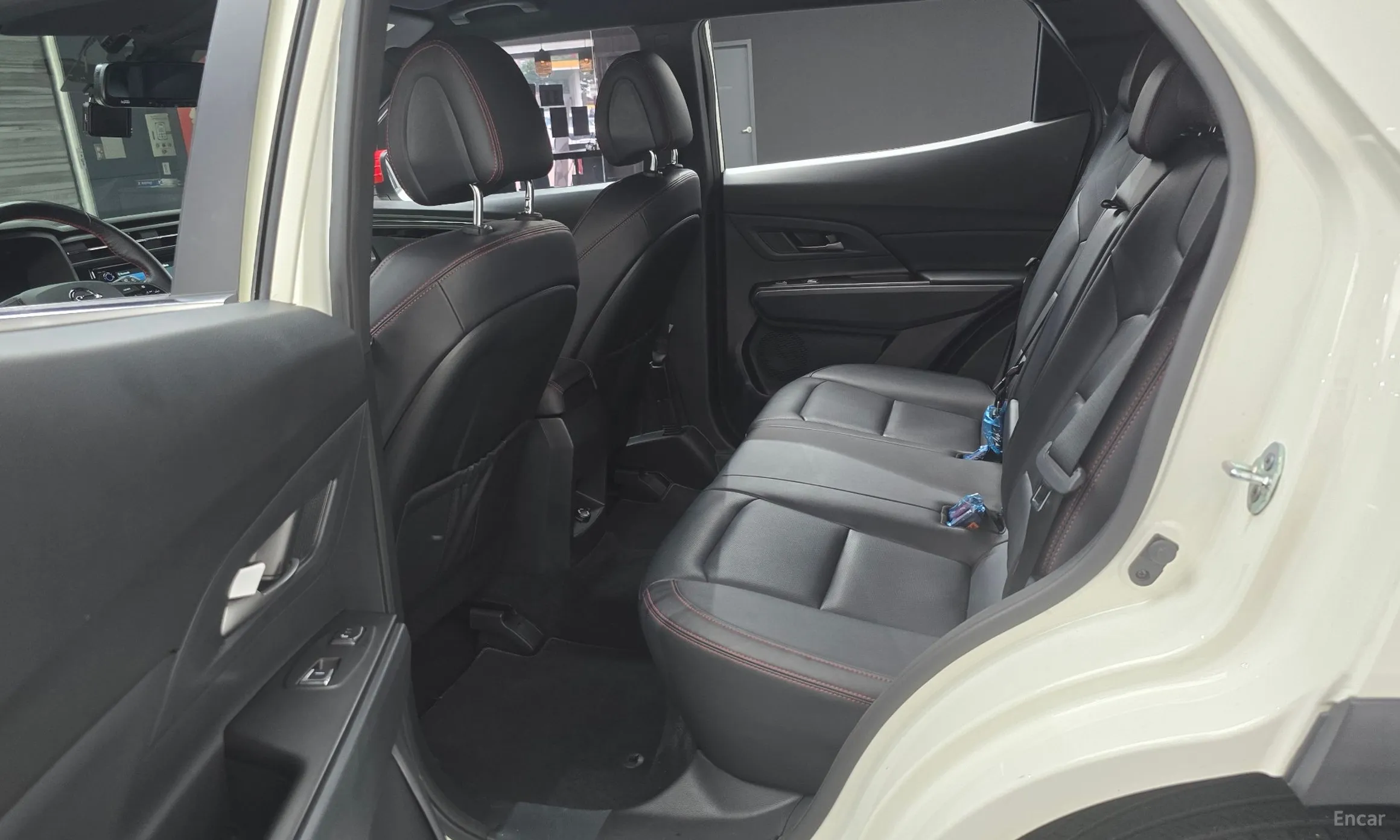 KG Mobility (SsangYong) Beautiful Korando превью 12