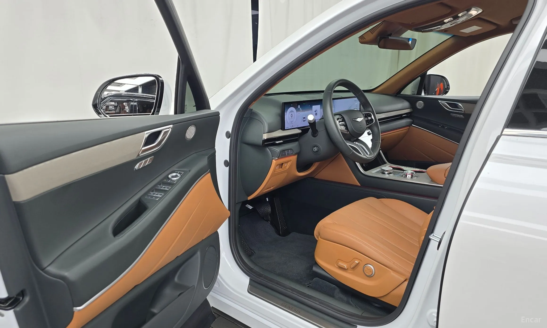 Genesis GV80 превью 10