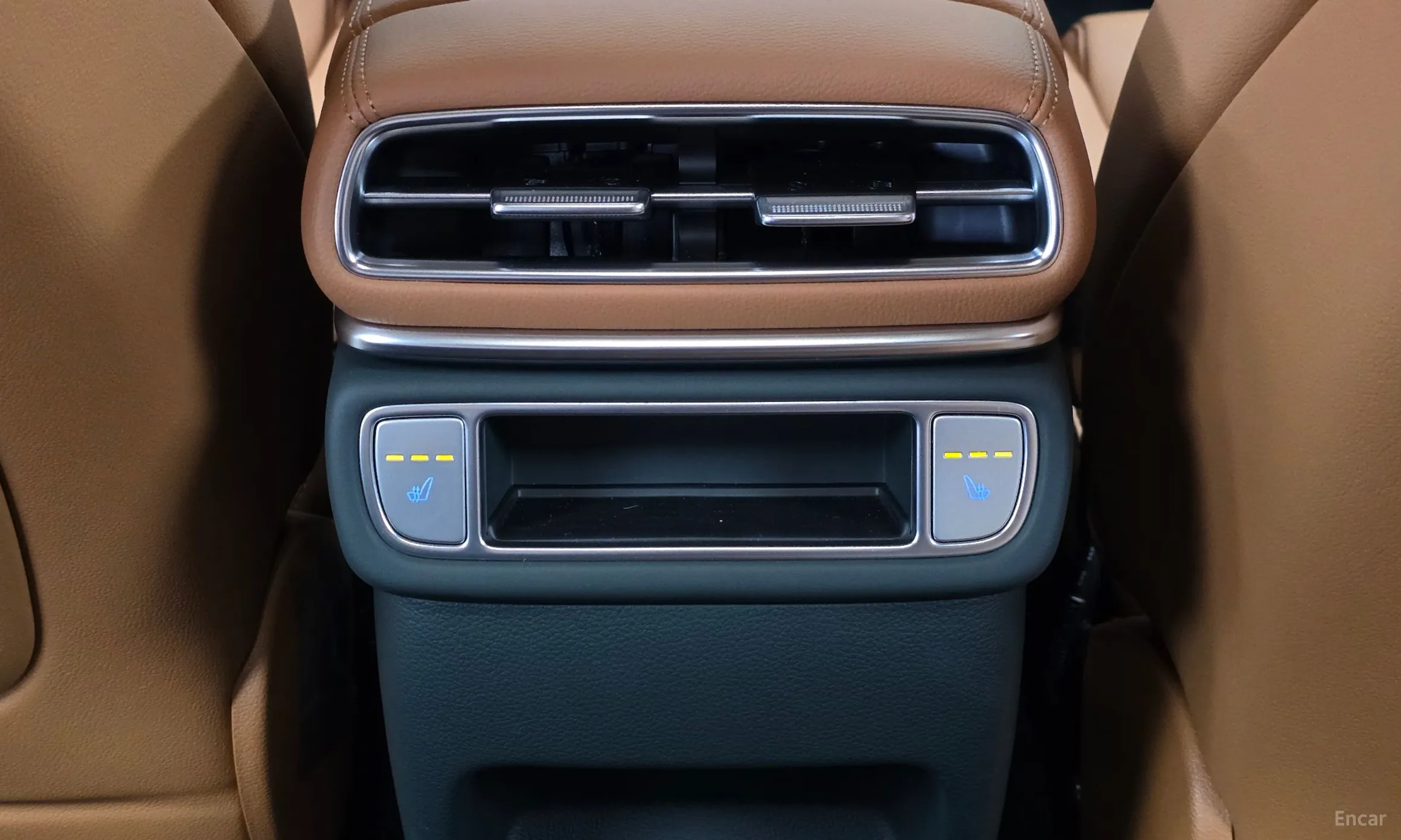 Genesis GV80 превью 19