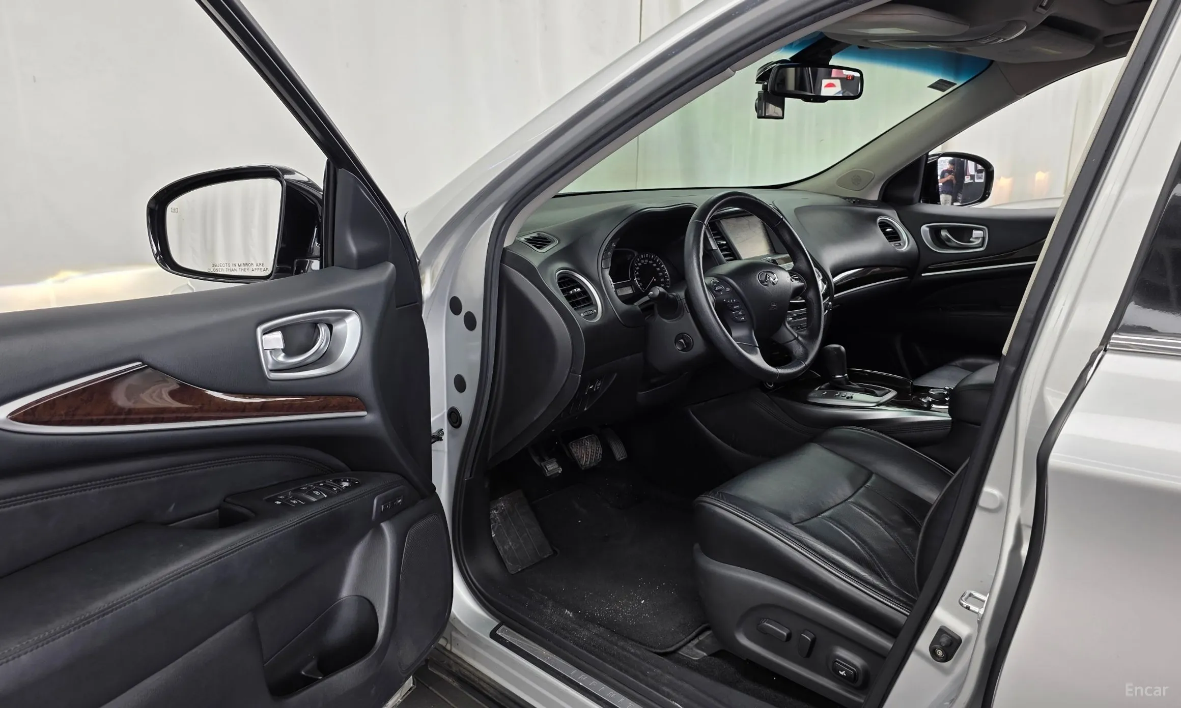 Infiniti JX35 превью 10