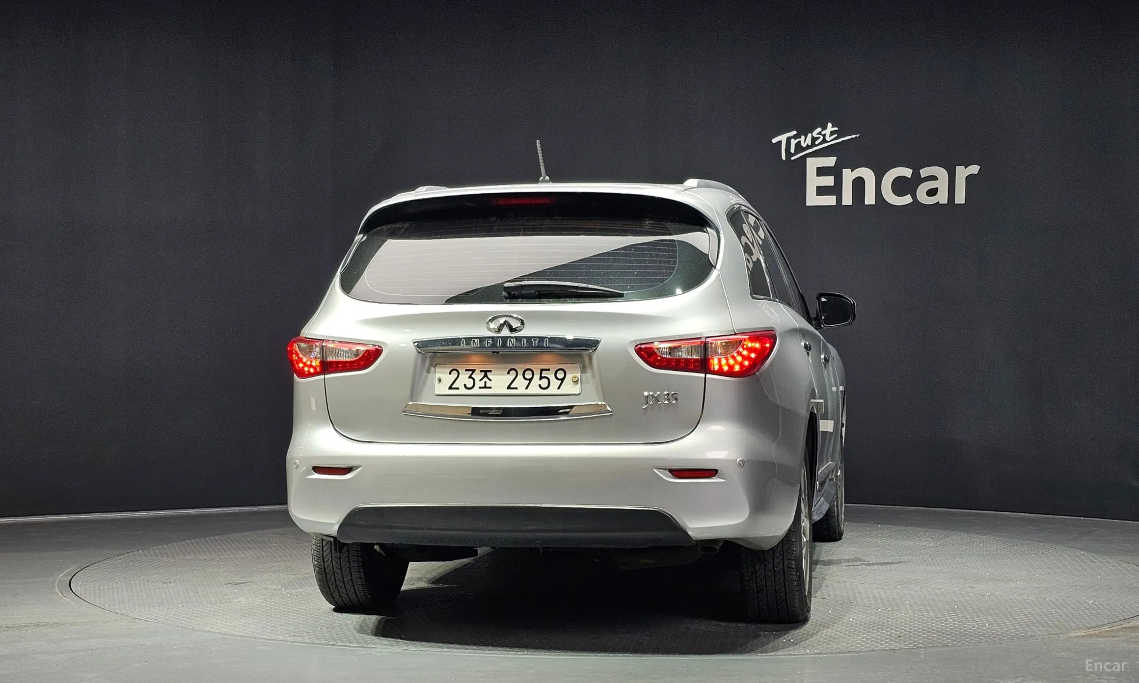Infiniti JX35 превью 4