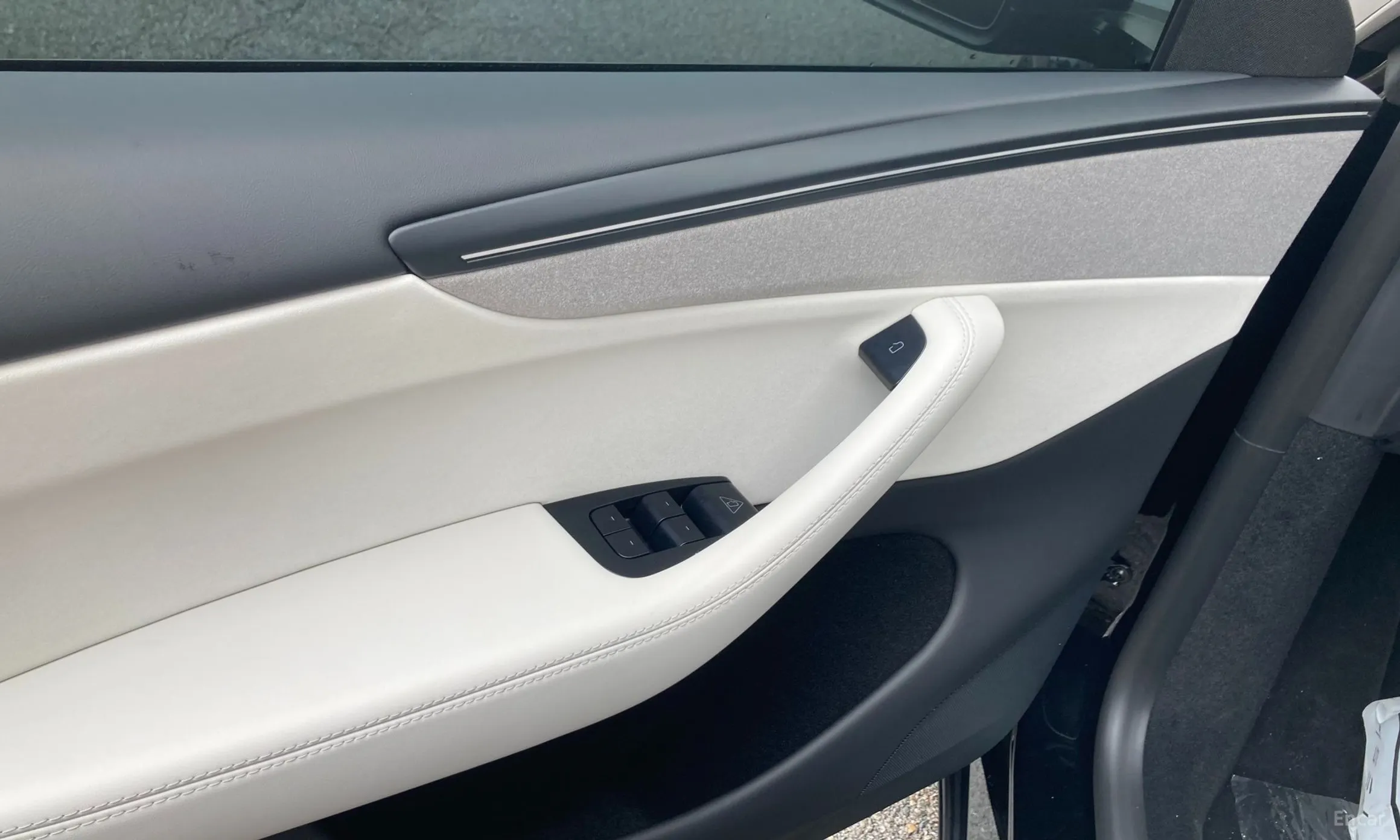 Tesla Model Y превью 10