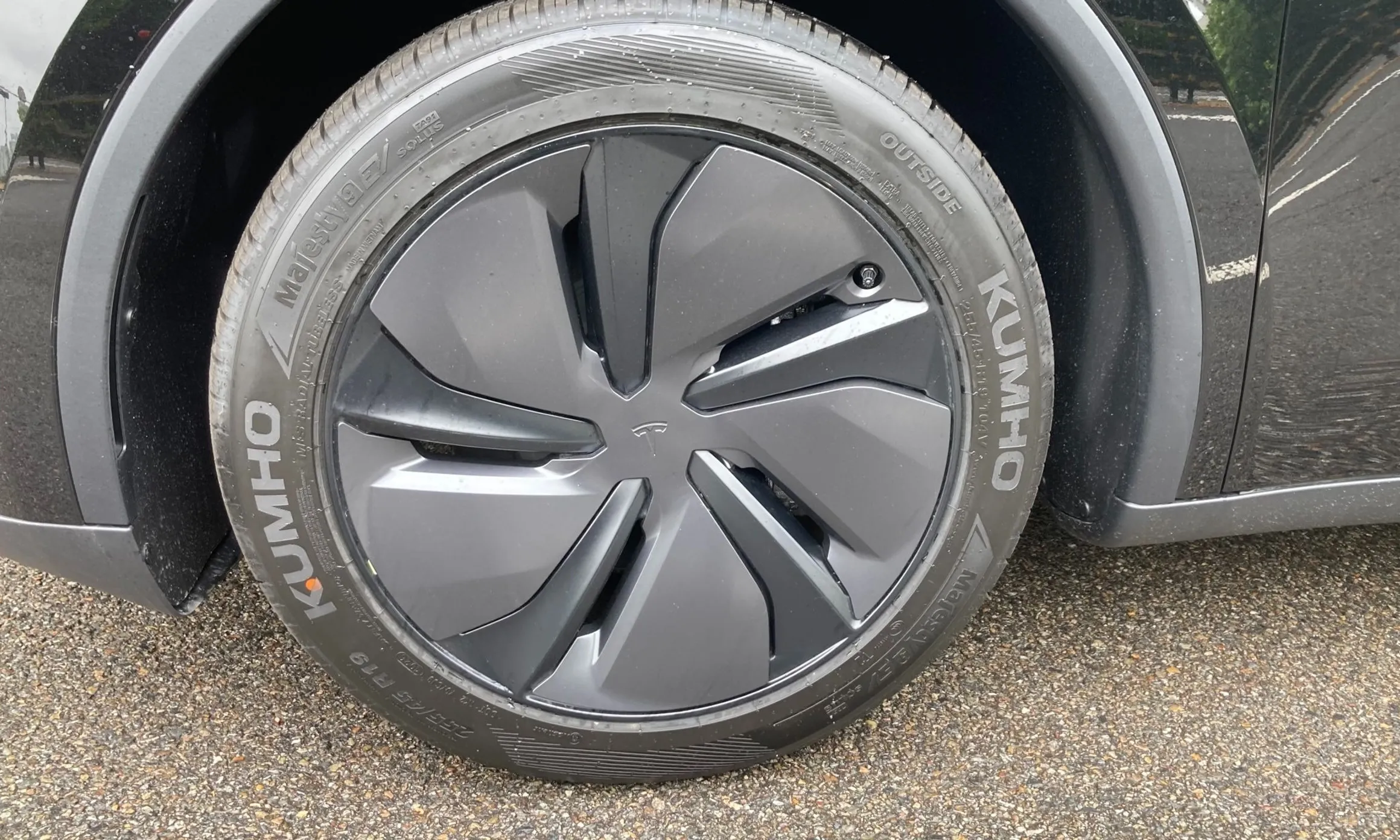 Tesla Model Y превью 17
