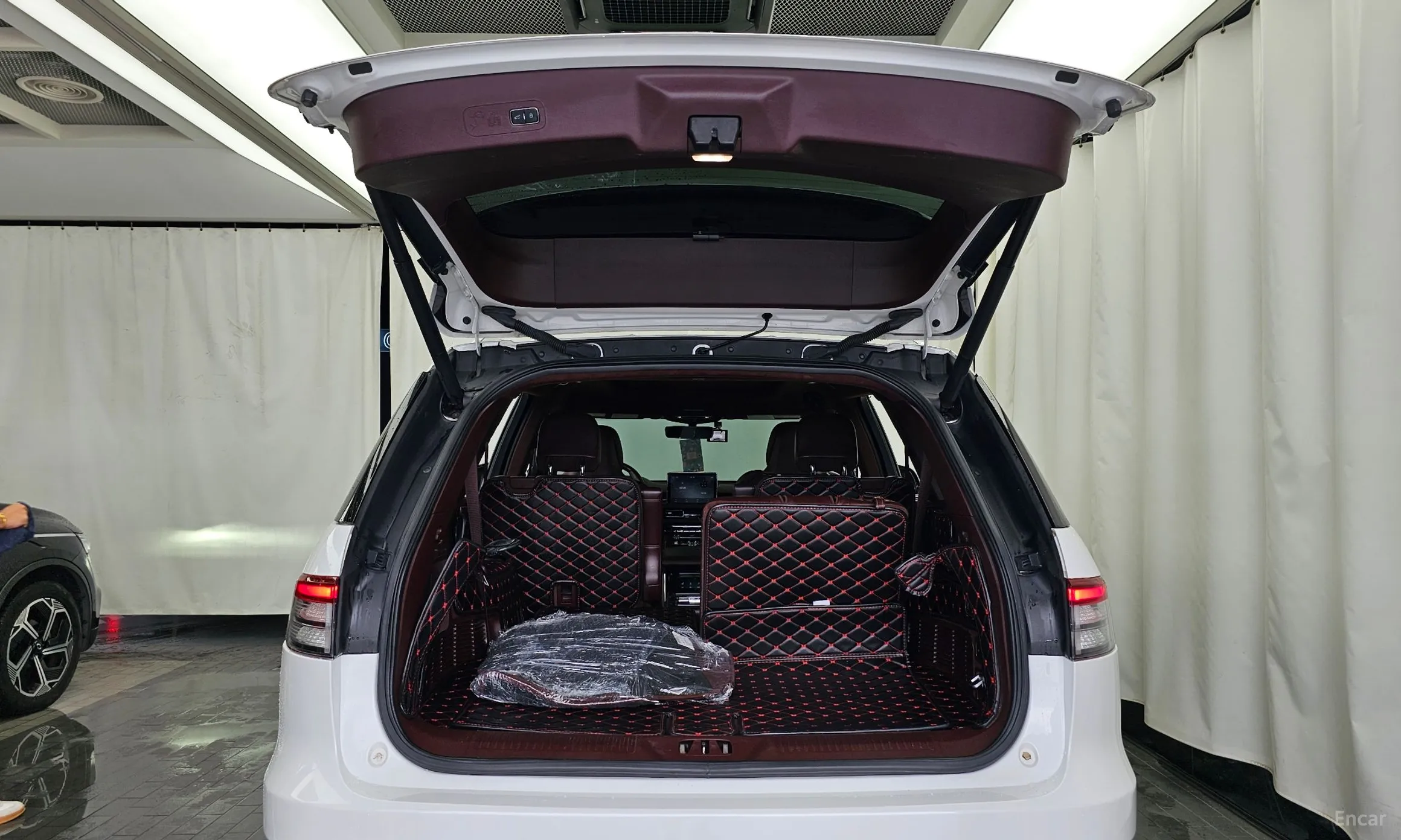 Lincoln Aviator 2nd Generation превью 20