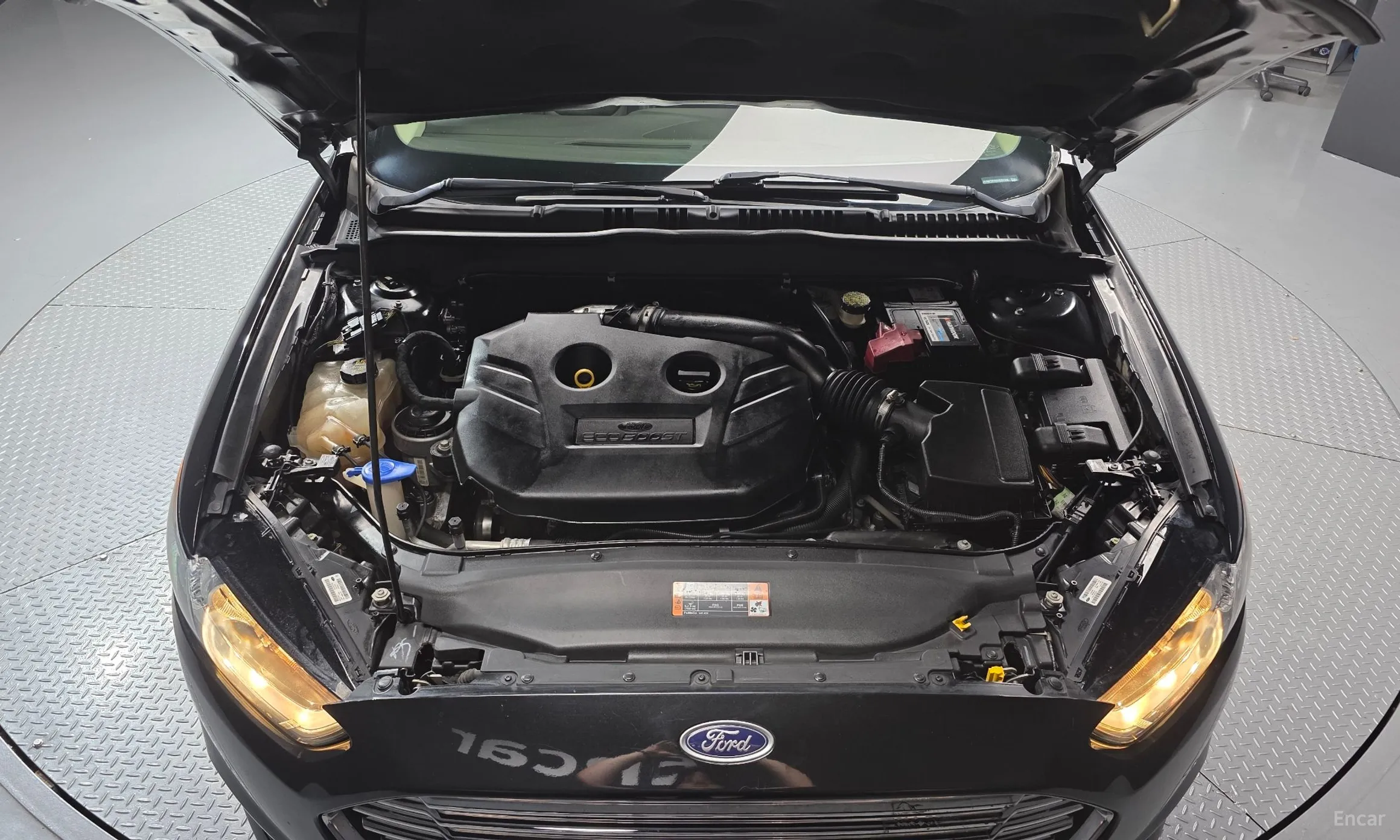 Ford Fusion превью 6