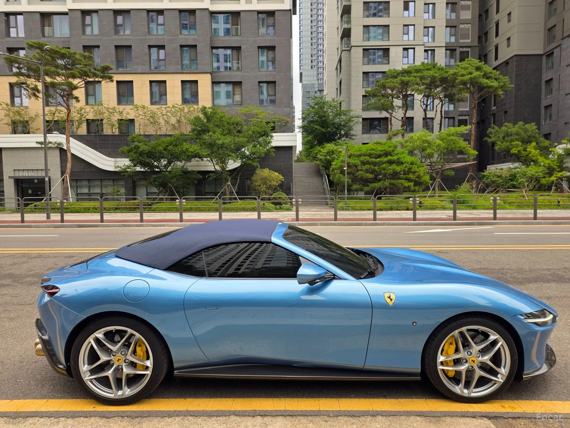 Ferrari rome превью 19