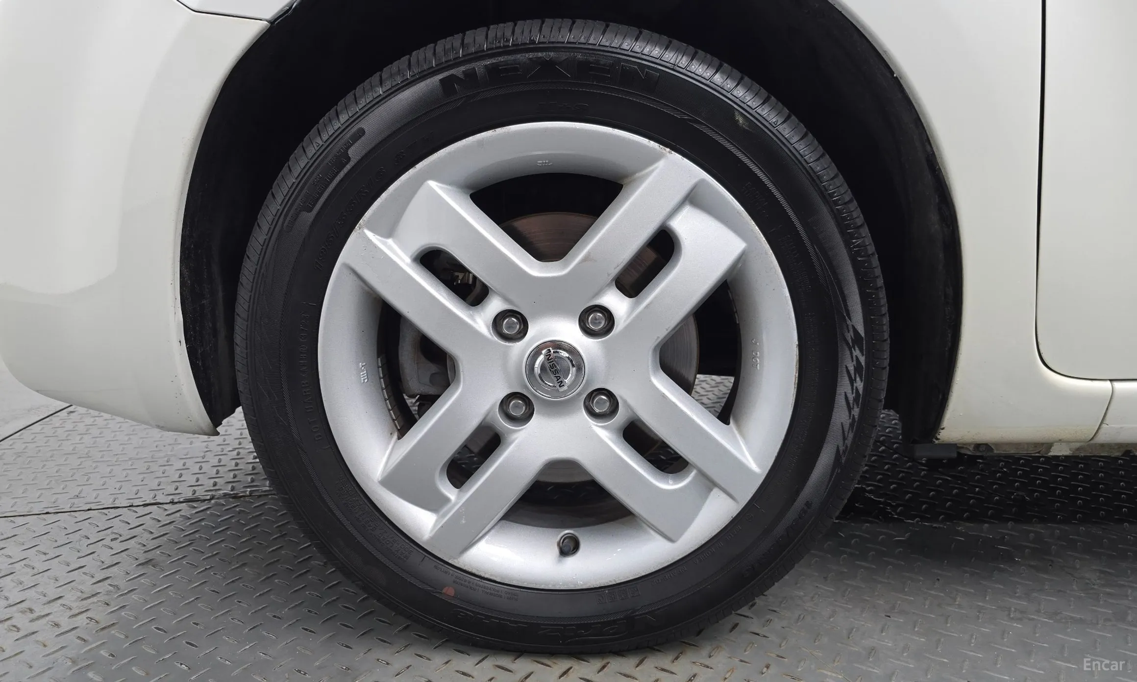 Nissan Cube превью 5