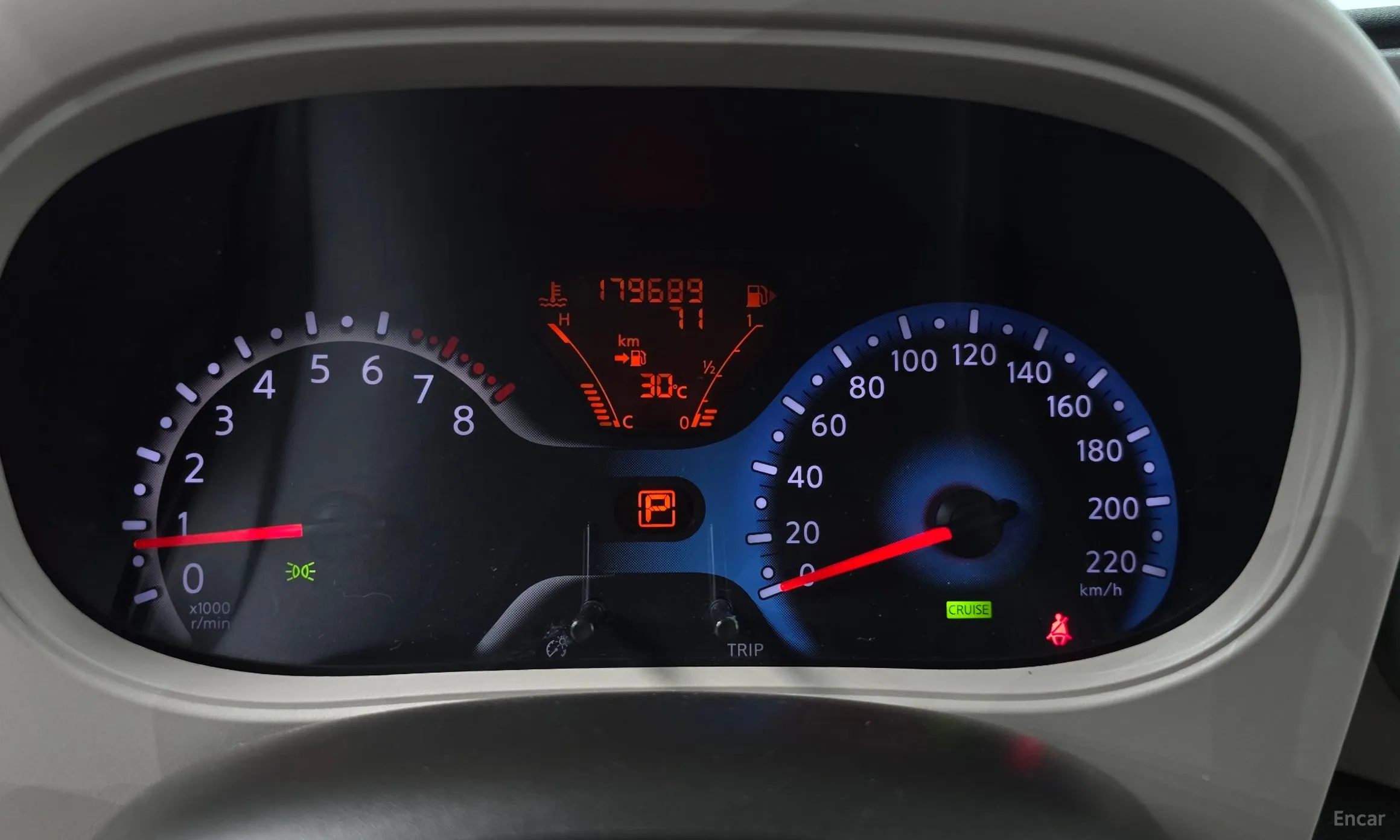 Nissan Cube превью 8