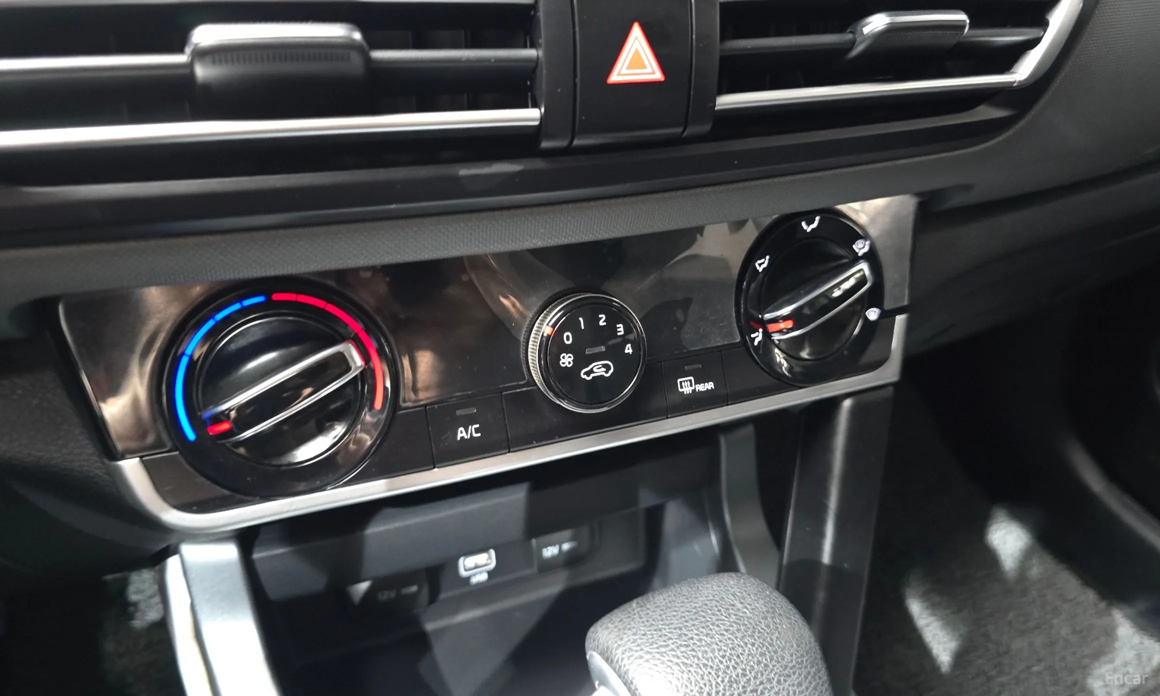Kia Seltos превью 18