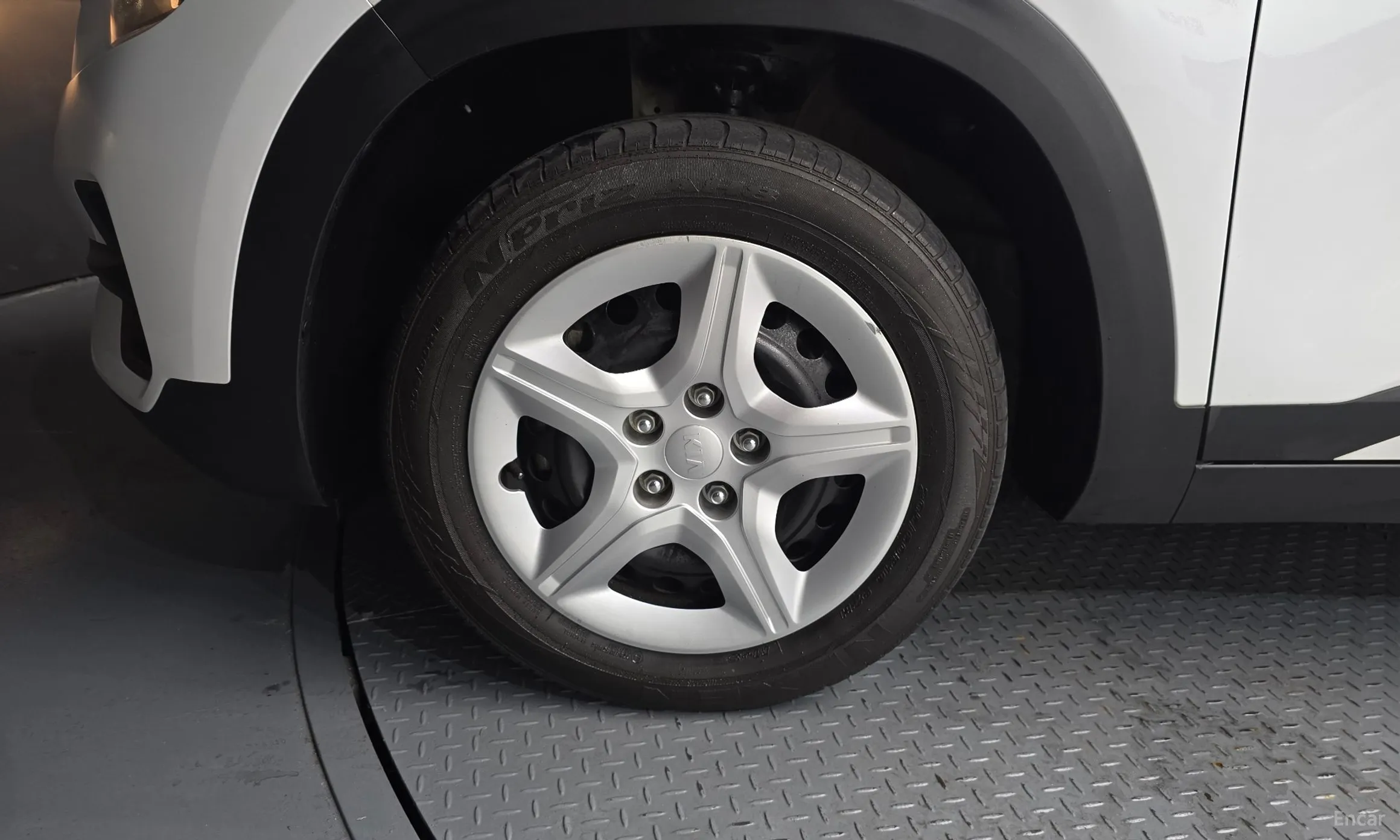 Kia Seltos превью 5