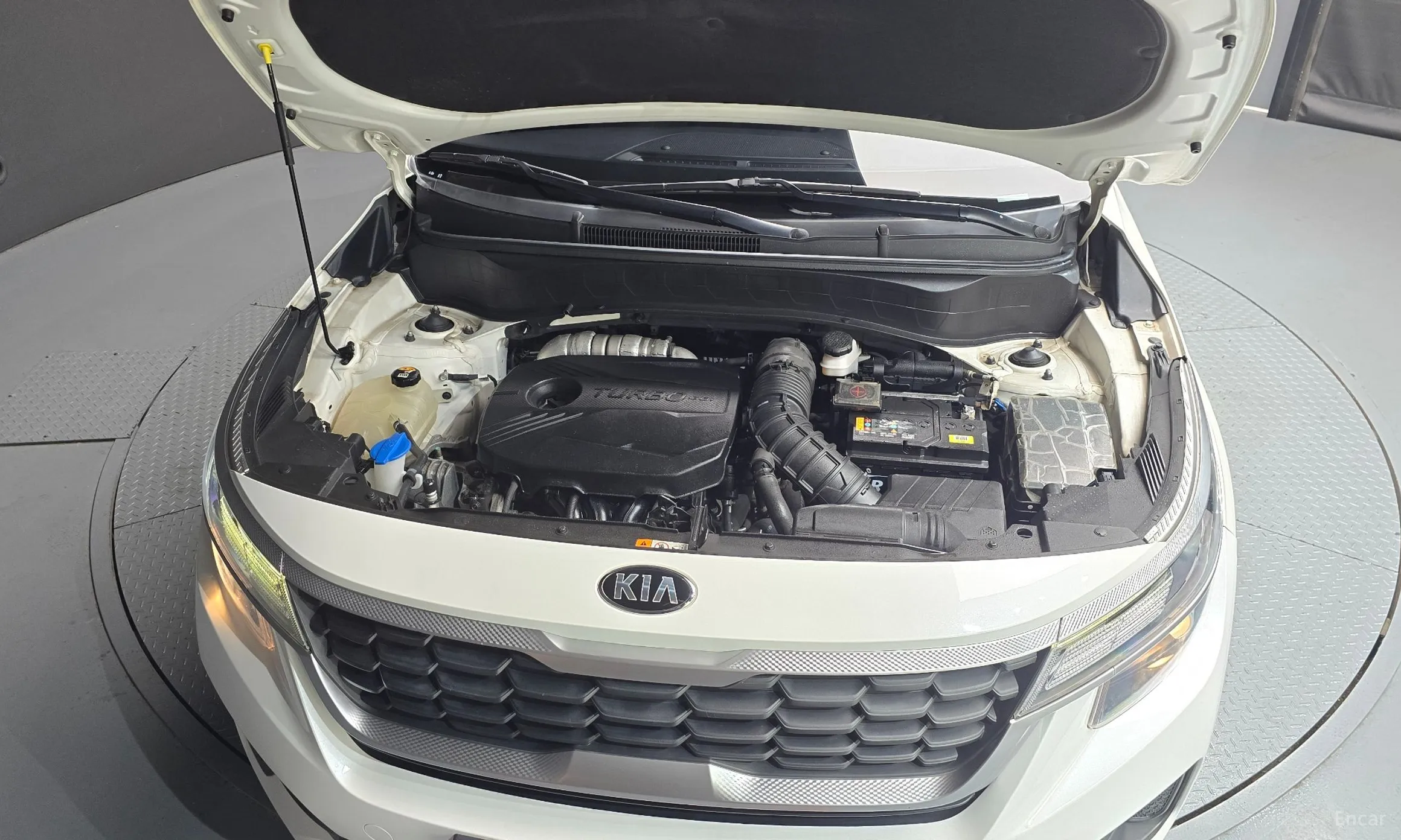 Kia Seltos превью 6