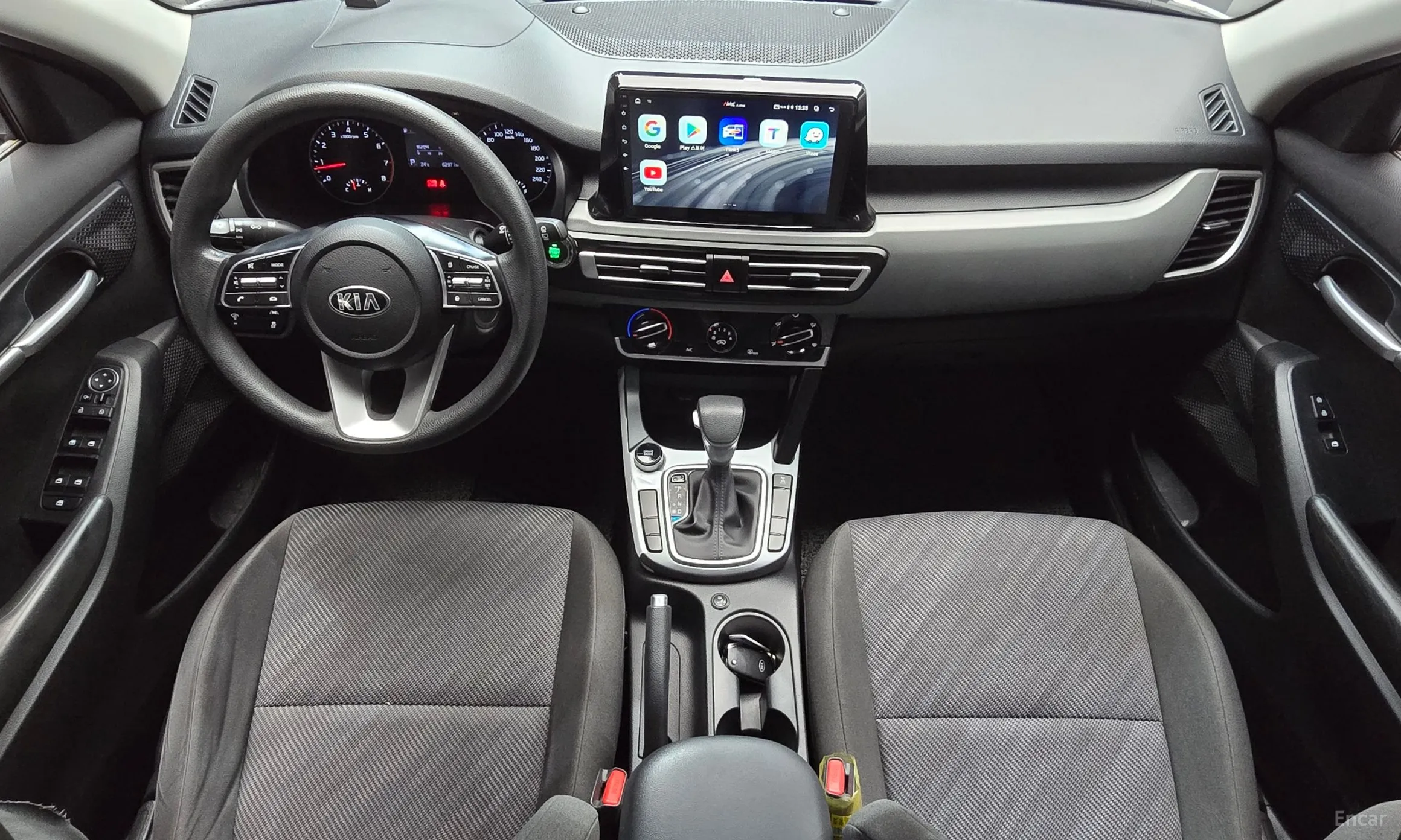 Kia Seltos превью 7