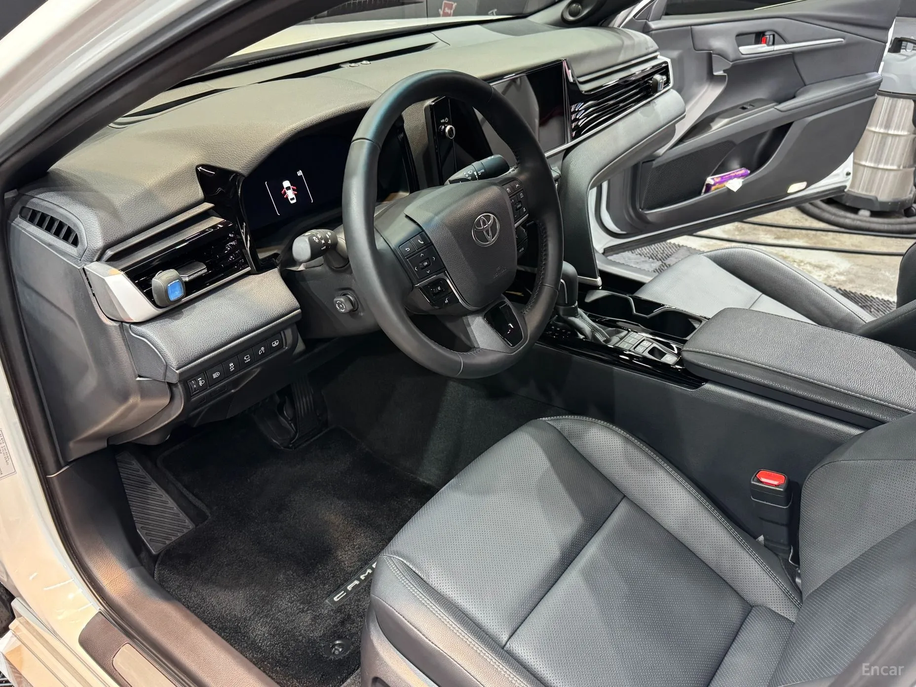 Toyota Camry (XV80) превью 17