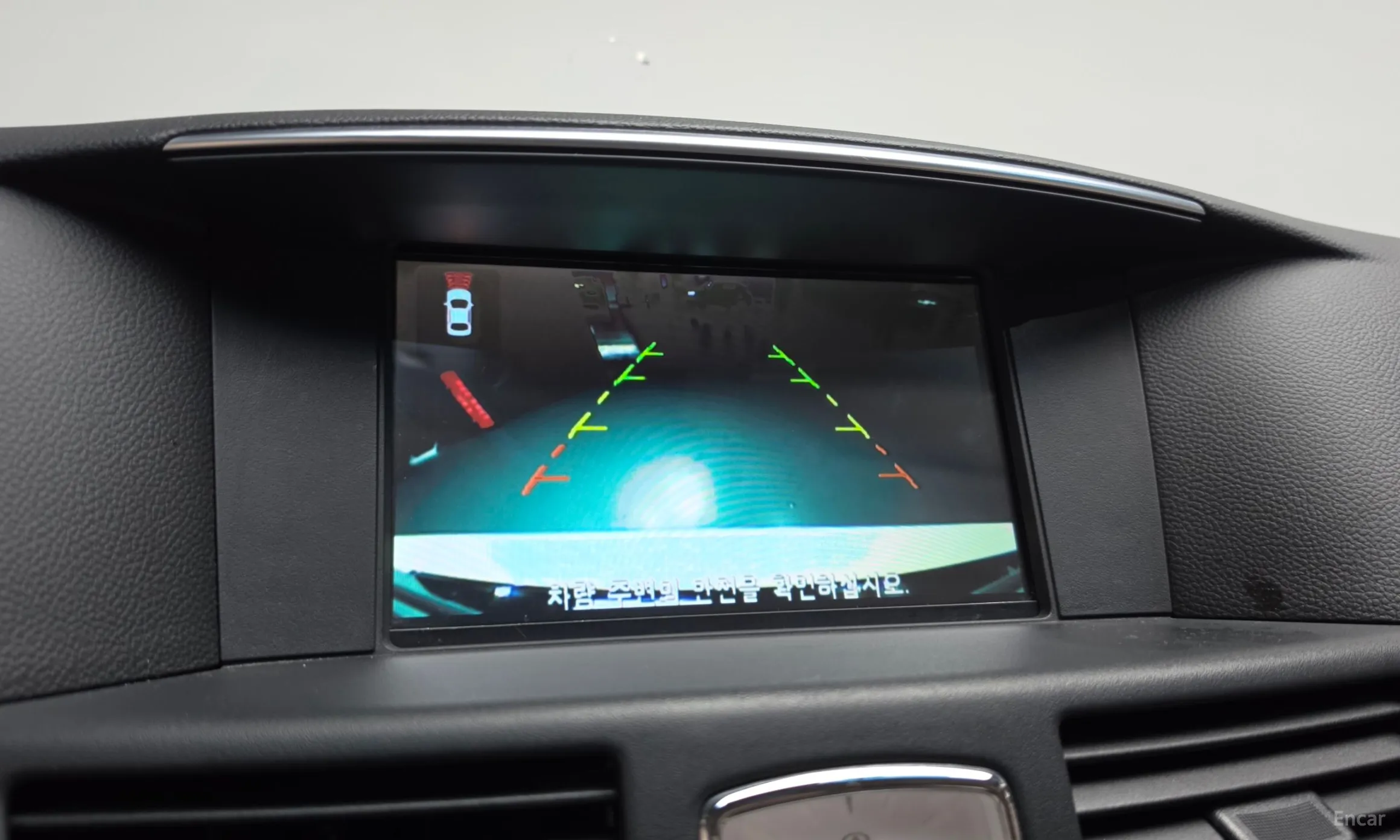 Infiniti Q70 превью 15