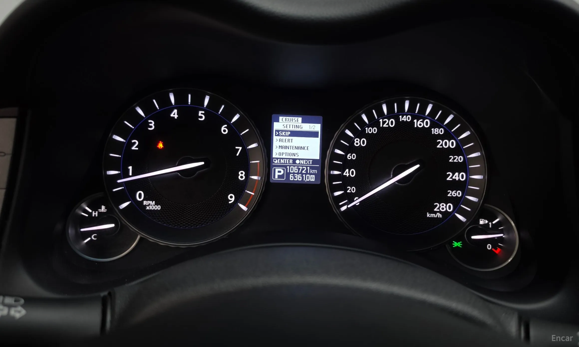 Infiniti Q70 превью 8