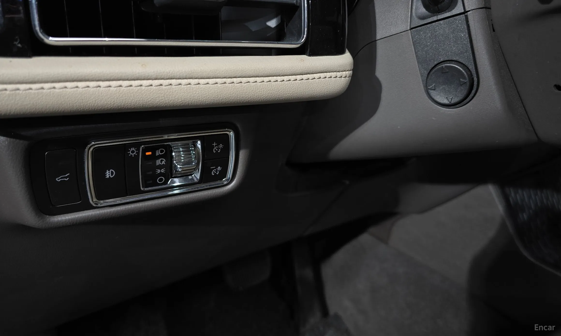 Lincoln Aviator 2nd Generation превью 20