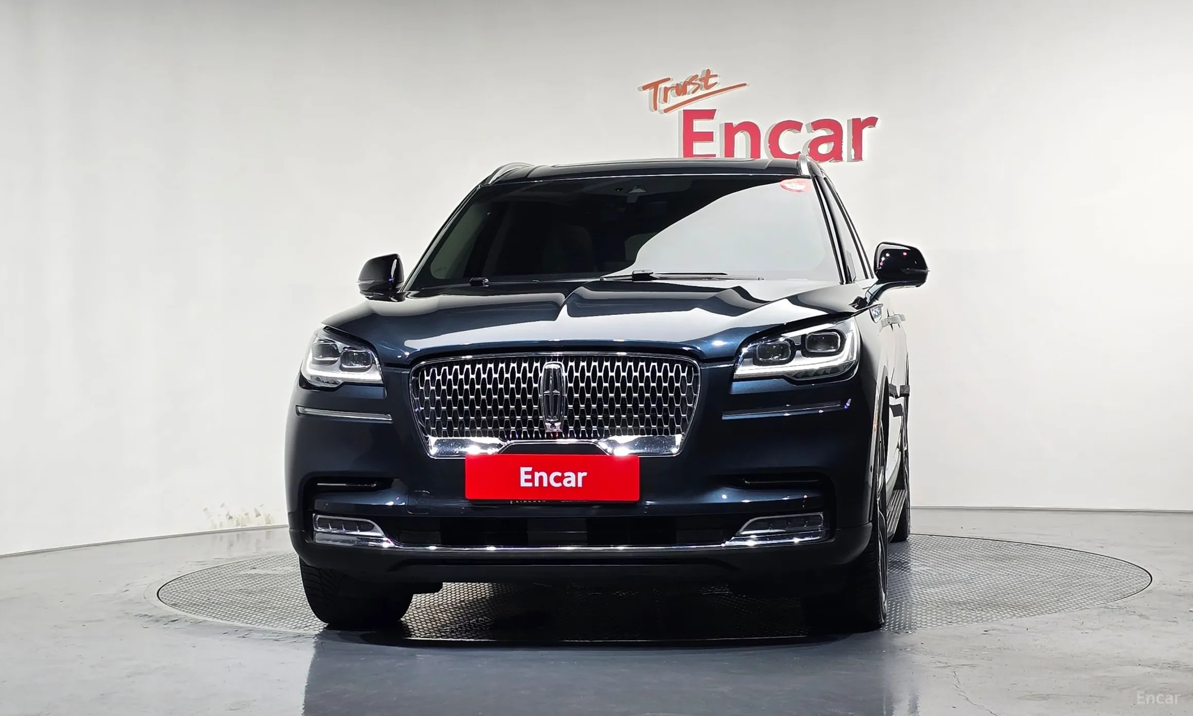 Lincoln Aviator 2nd Generation превью 3