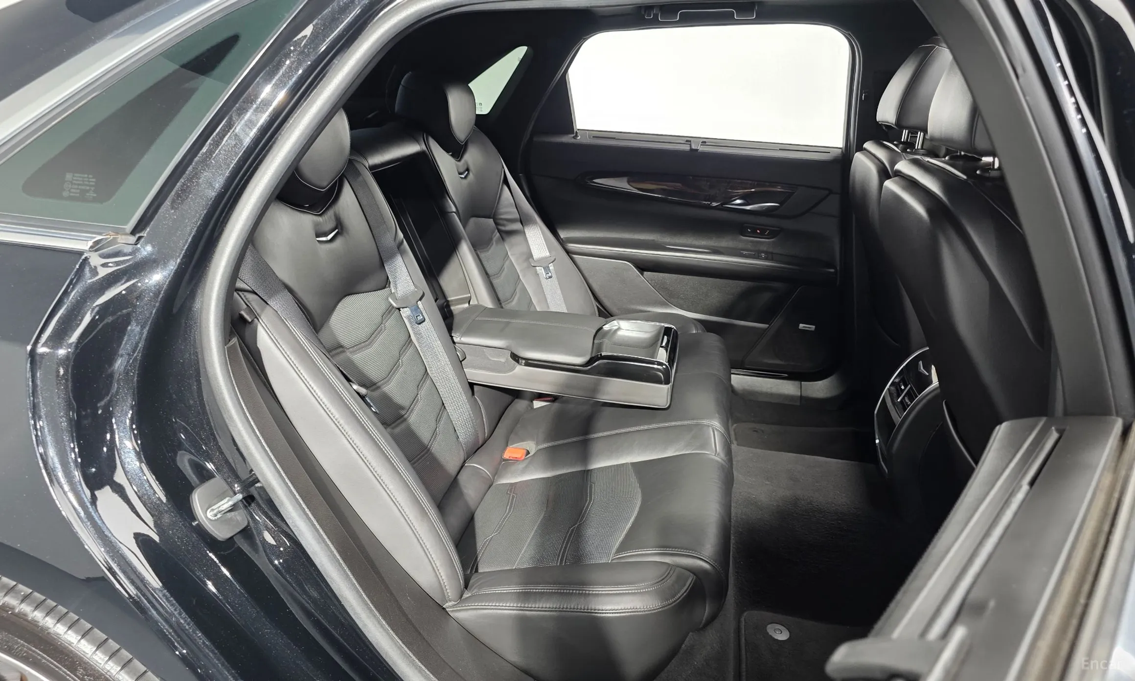 Cadillac CT6 превью 11