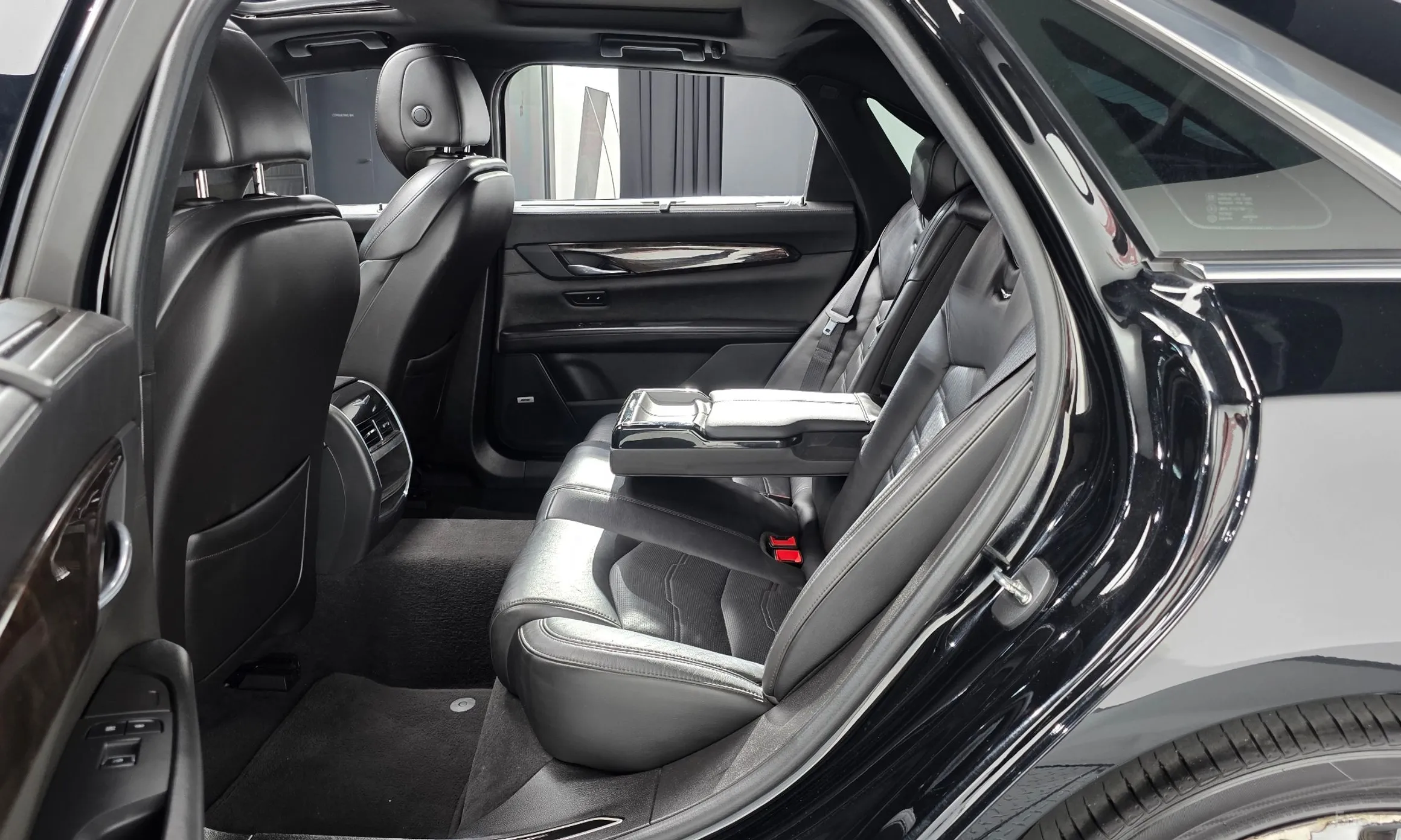 Cadillac CT6 превью 12