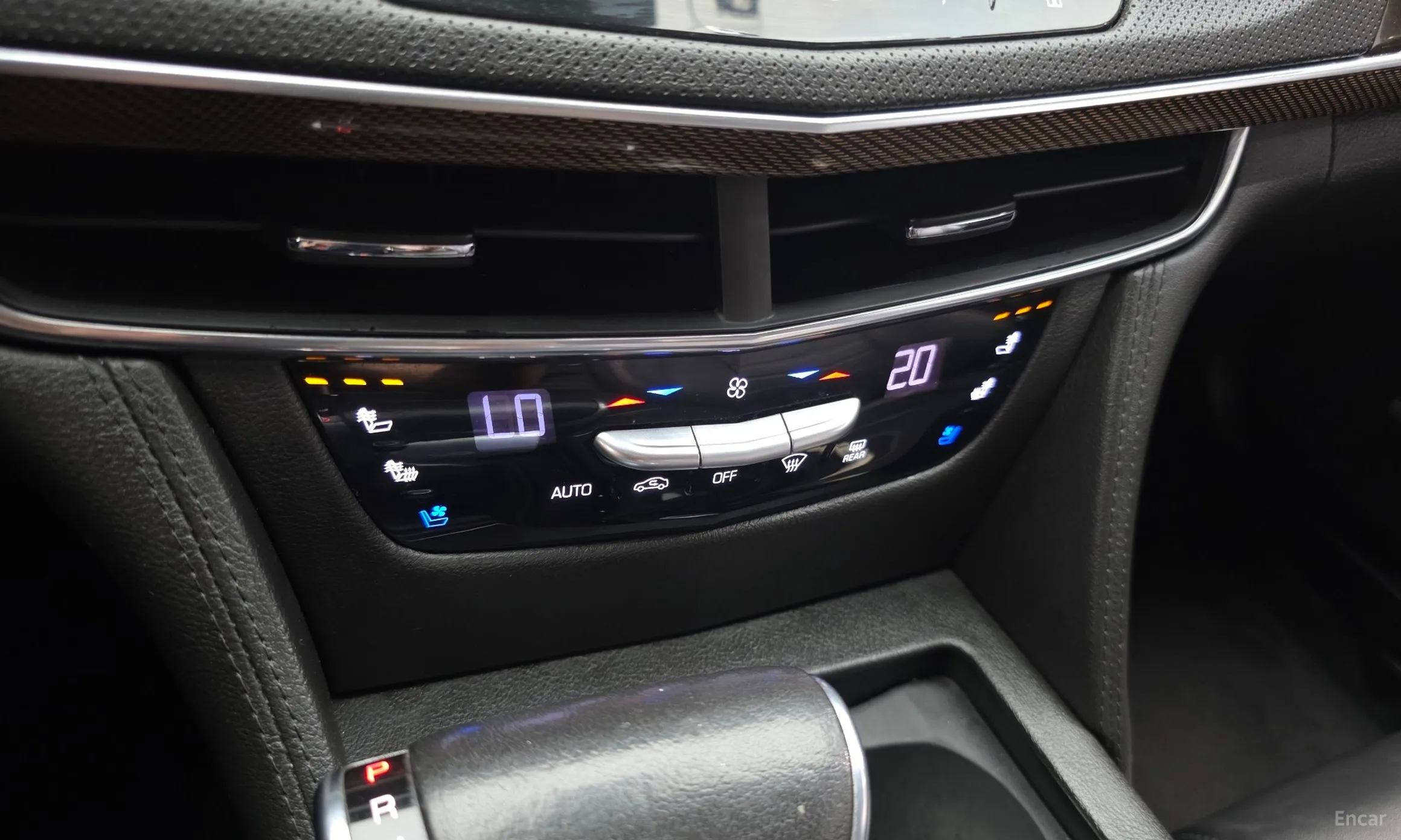 Cadillac CT6 превью 19