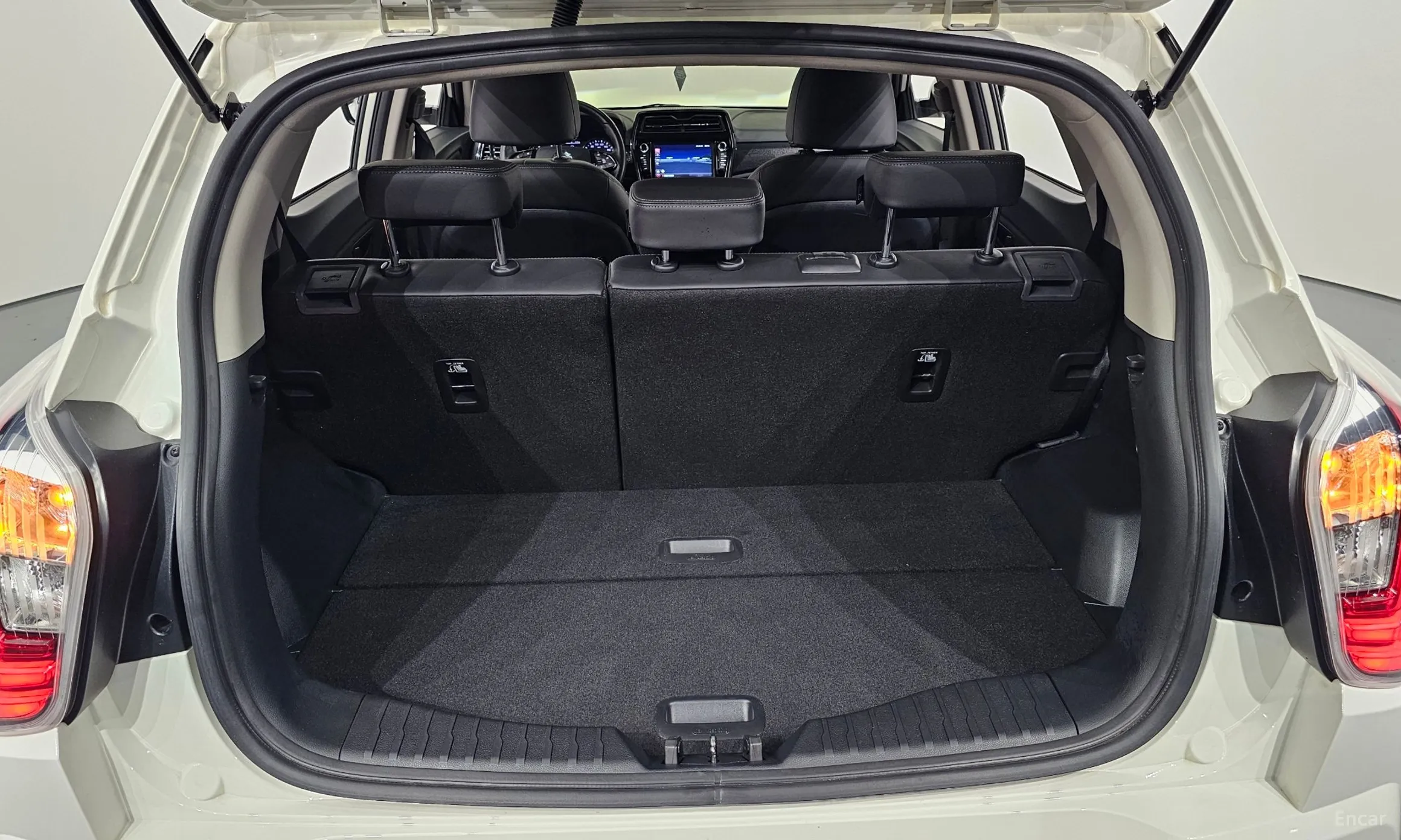 KG Mobility (SsangYong) Berry New Tivoli превью 20