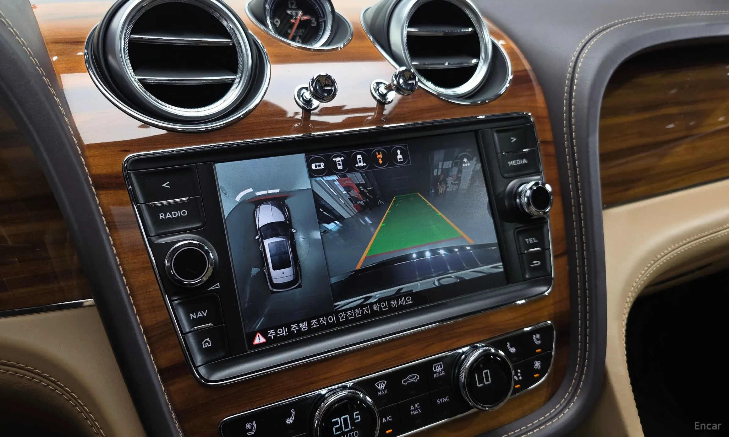 Bentley Bentayga превью 16